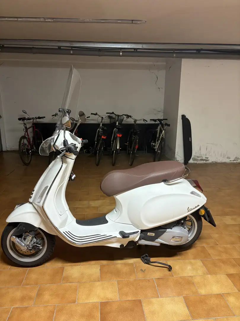 Piaggio Primavera vespa primavera 125 Blanco - 2