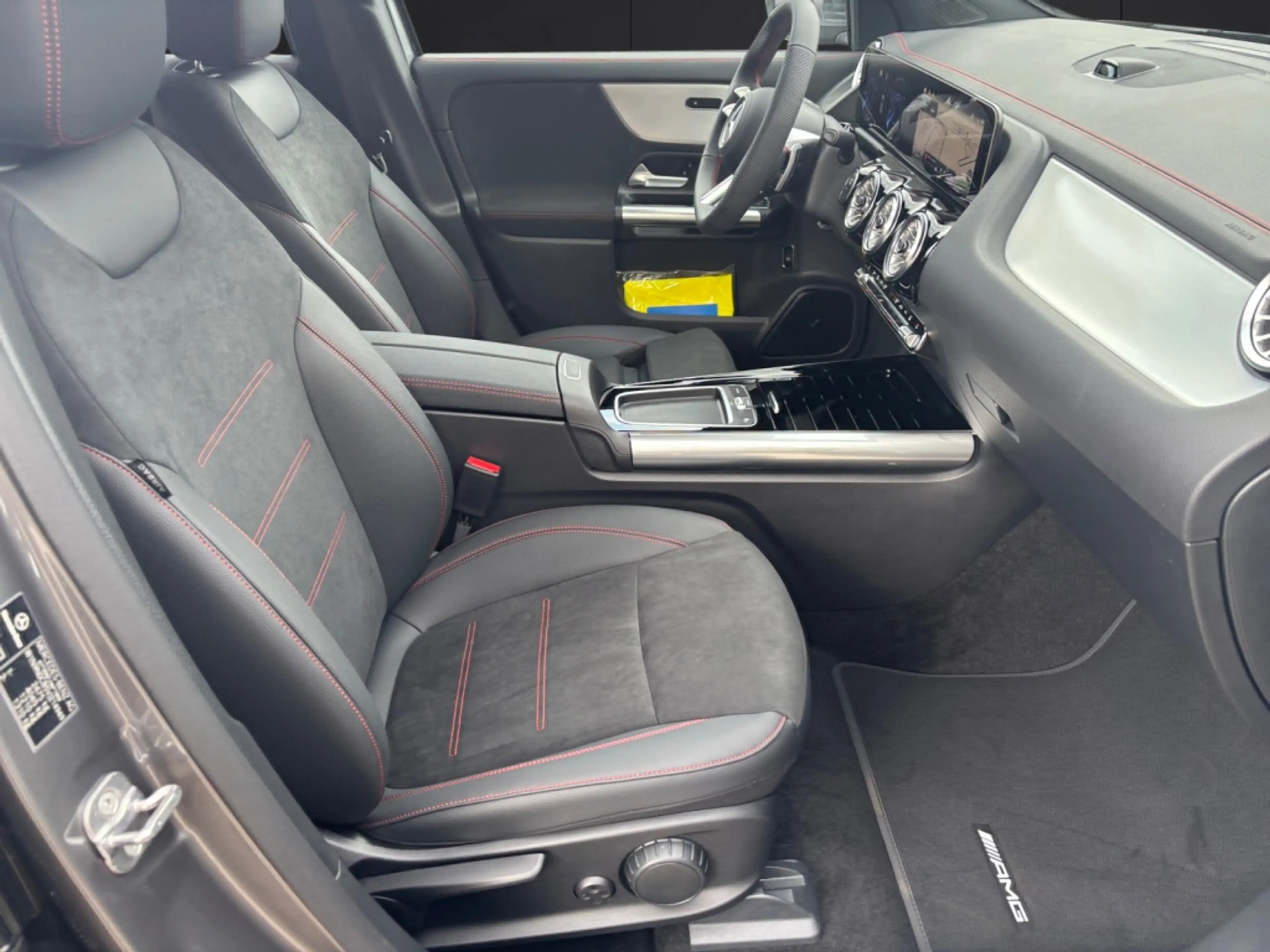Mercedes-Benz EQA 250 + AMG*AHV*Soundsystem — photo 6
