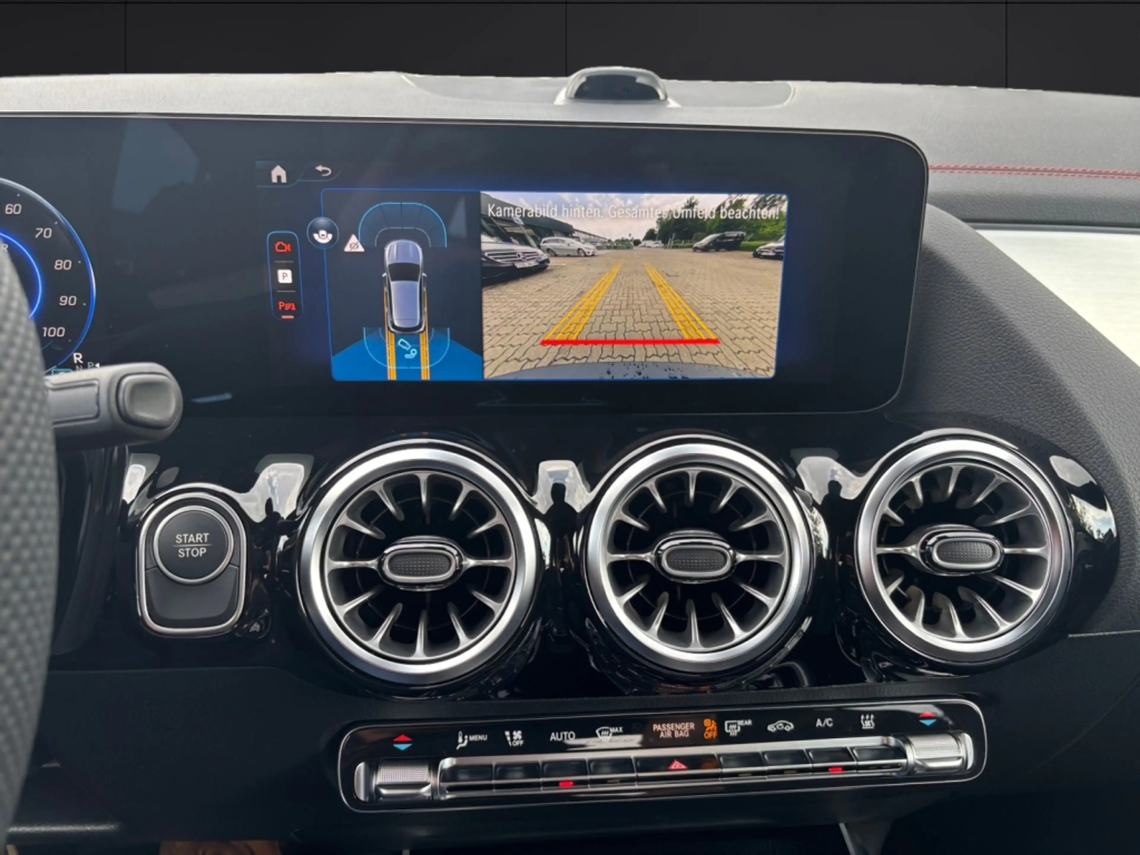 Mercedes-Benz EQA 250 + AMG*AHV*Soundsystem — photo 11