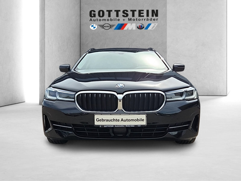 BMW 530 e xDrive Touring — photo 3