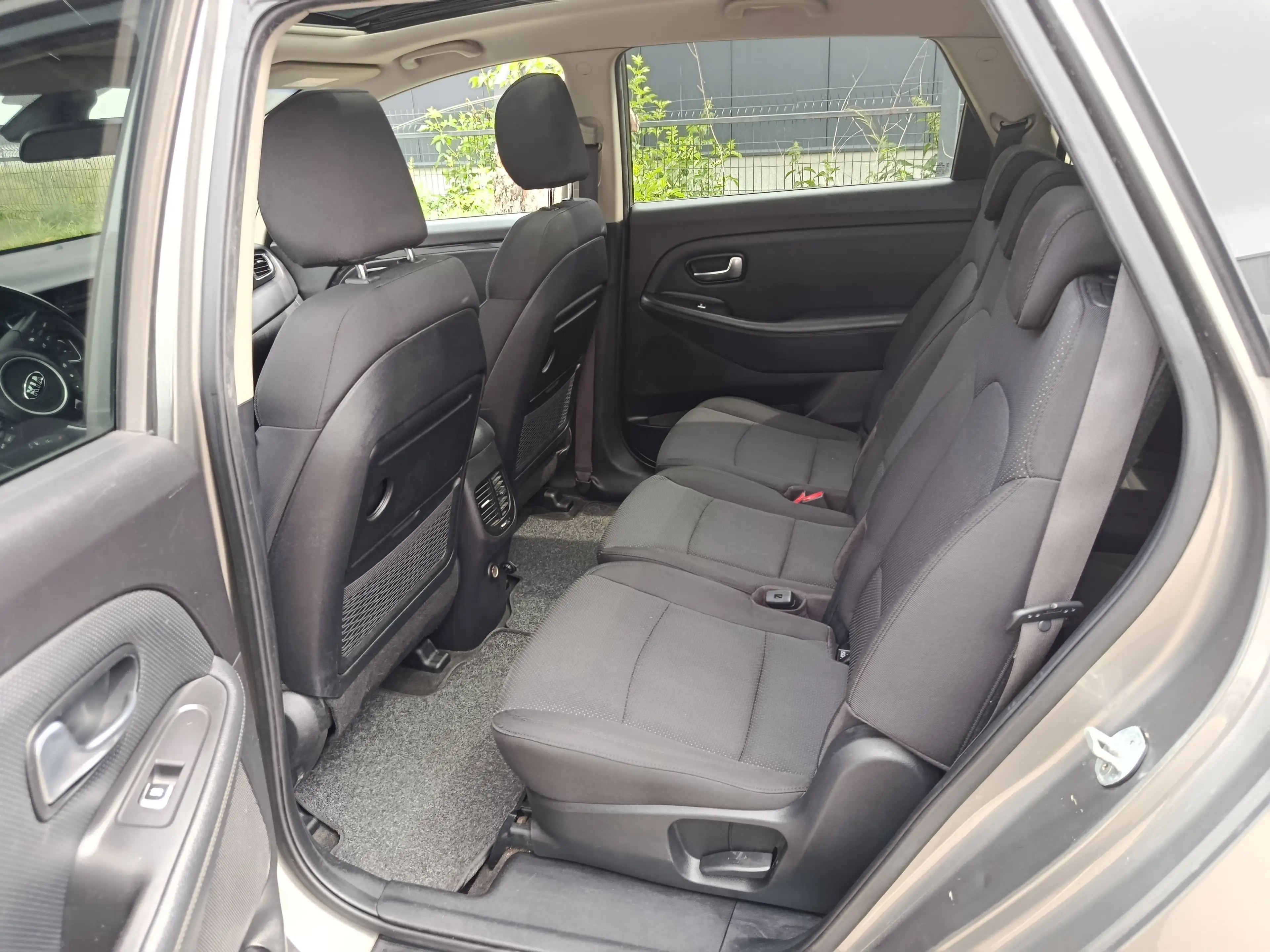 Kia Carens 1.7 CRDI World Edition ISG — photo 10