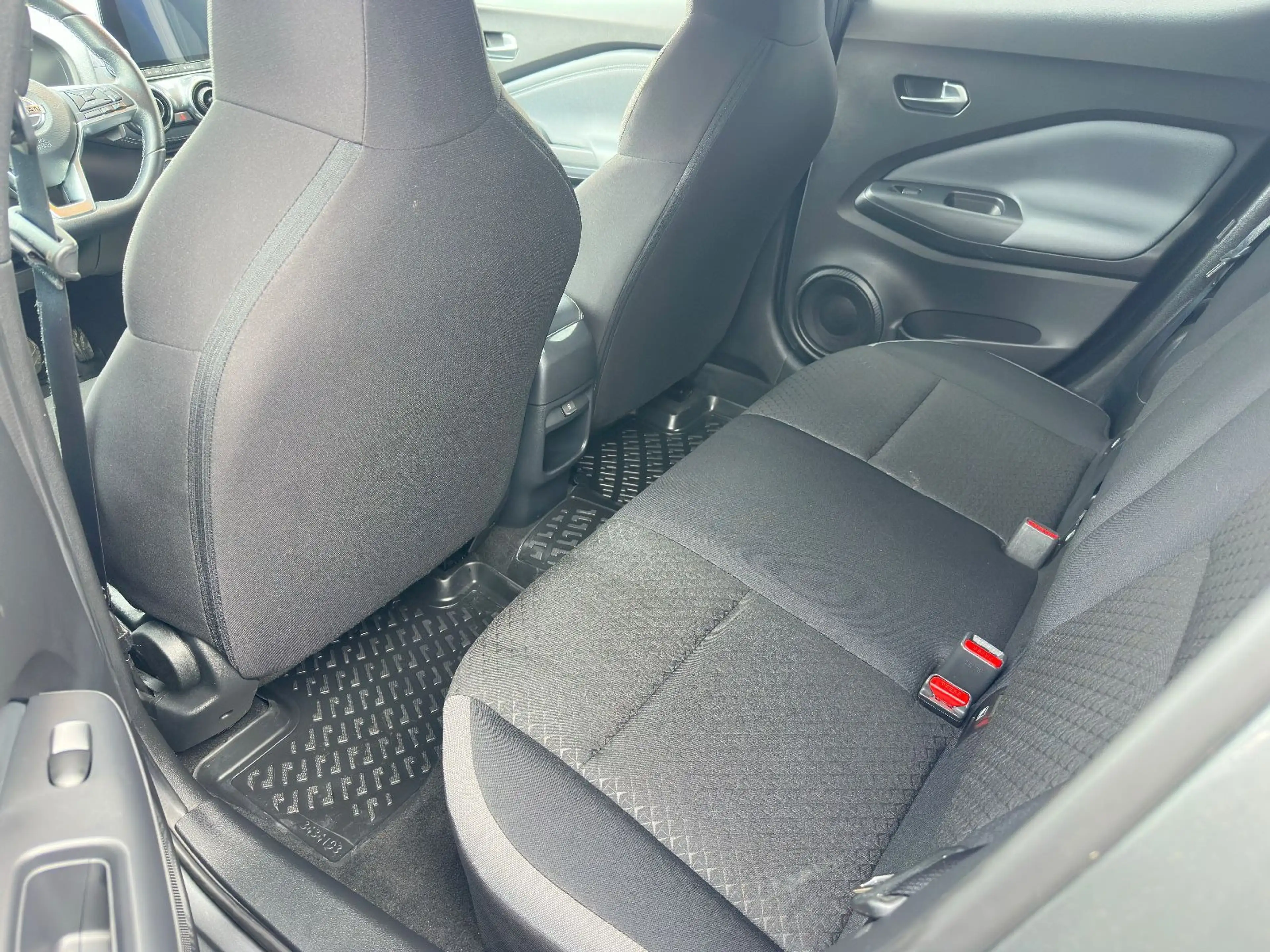 Nissan Juke Enigma *2HD/Keyless/Navi/Lückenlos/LED* — photo 13
