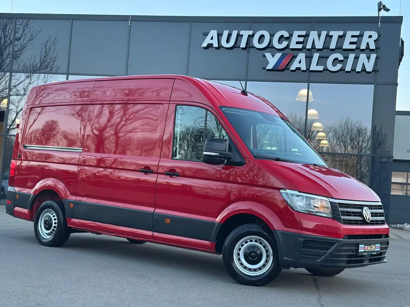 Volkswagen Crafter 35 Kasten 2.0 TDI MR FWD 1.HA/NAV/R-CAM Rouge - 1