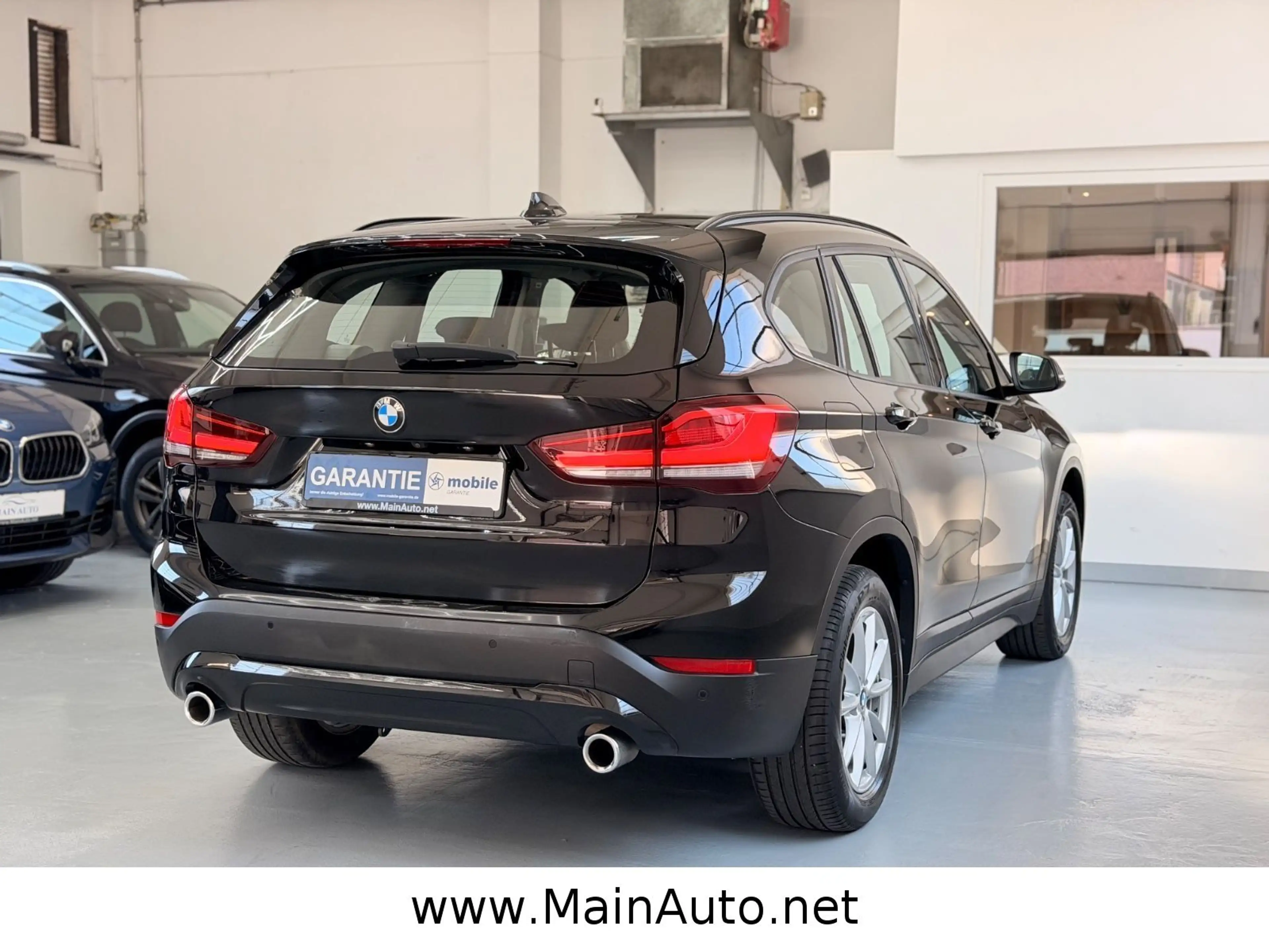 BMW X1 sDrive 18d Aut/NAVI+/CAM/AHK/HeadUp/HiFi/SPUR — photo 6