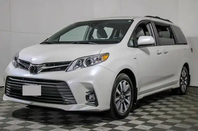 Toyota Sienna 3.5L V6 AWD XLE