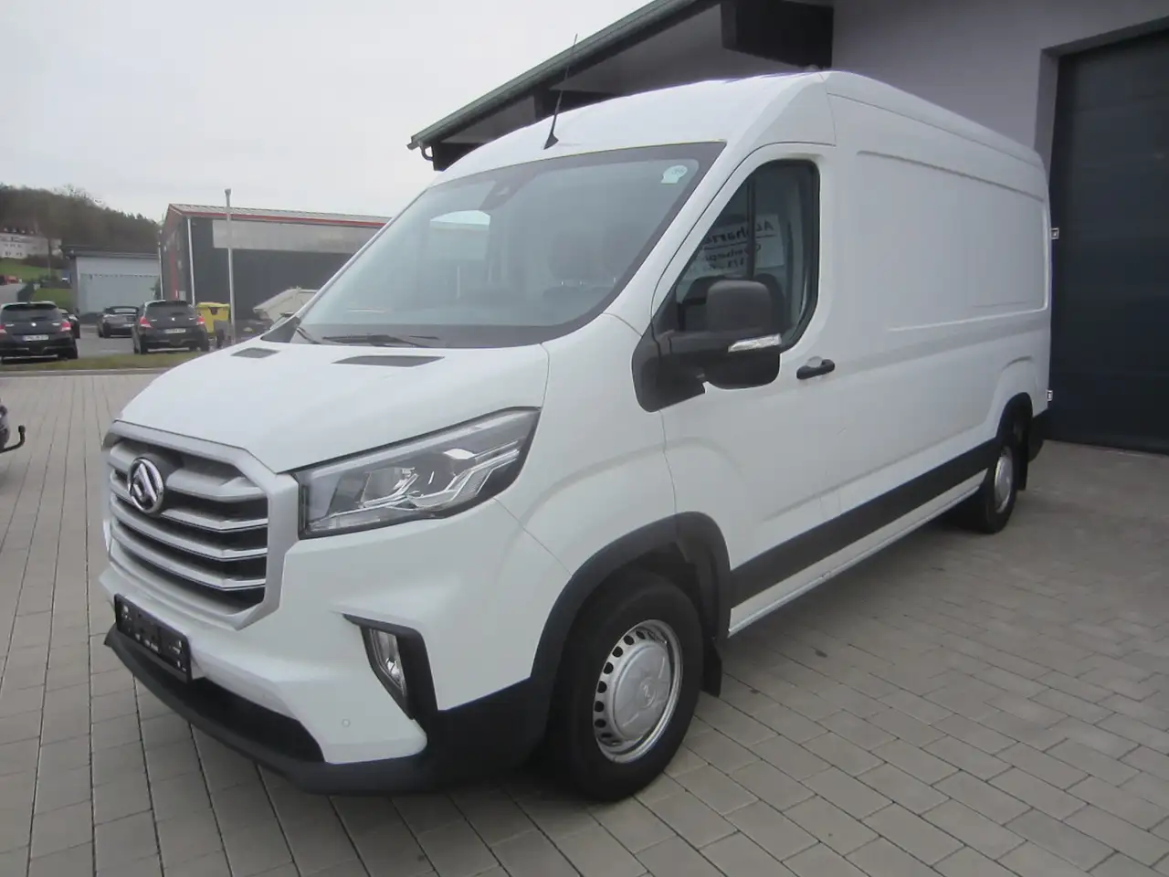 Maxus Deliver 9