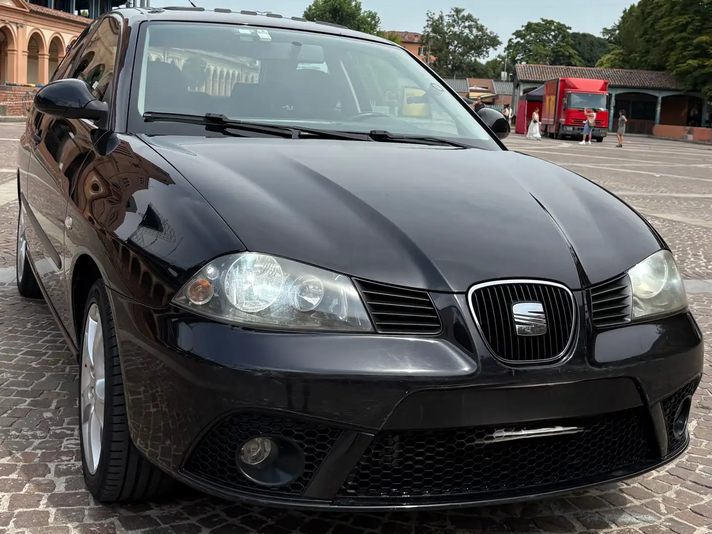 SEAT Ibiza Ibiza III 2007 3p 1.4 16v Sport  100cv Nero - 2