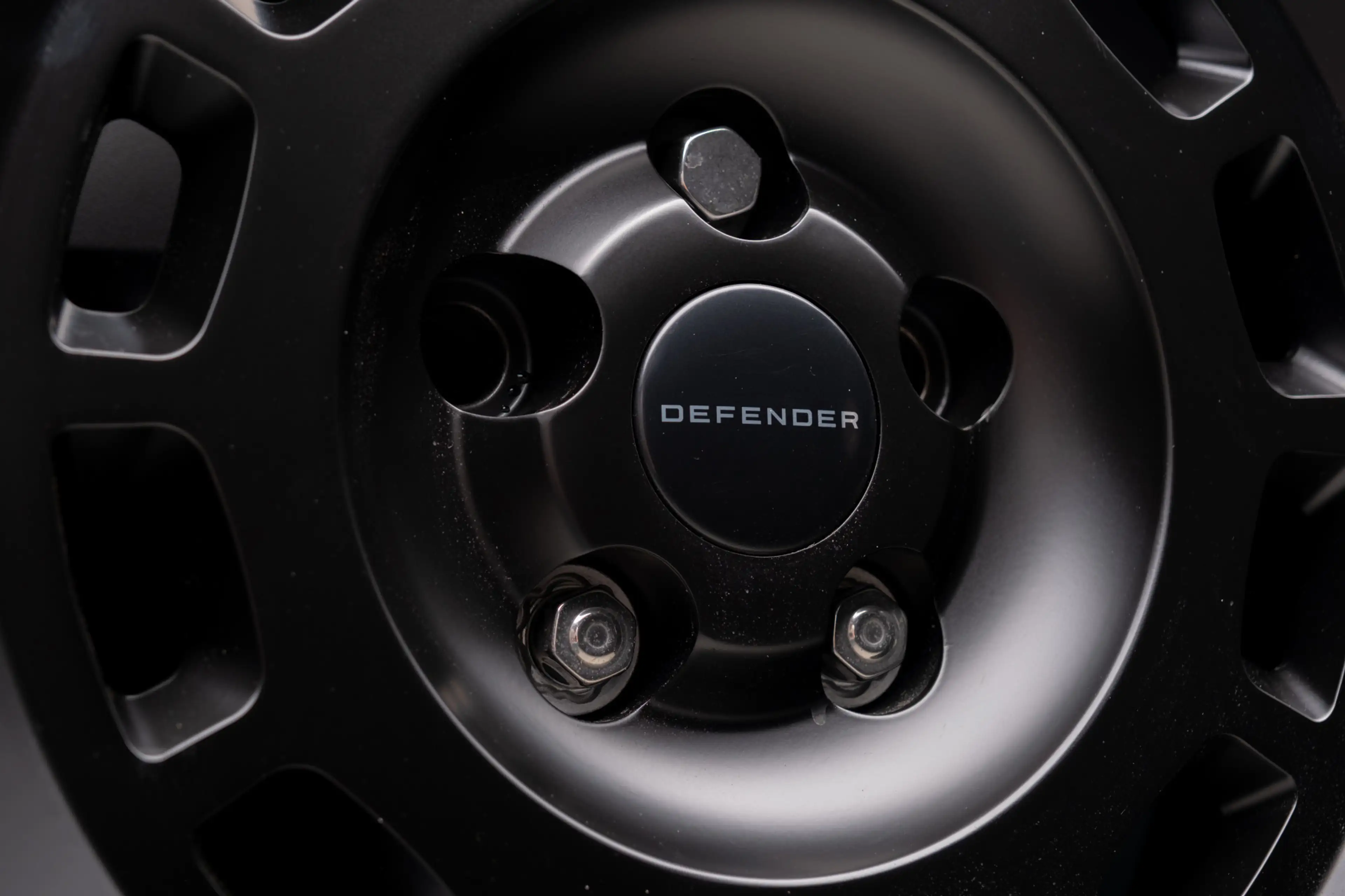 Land Rover Defender 110 P300e 110 X-Dynamic SE | HNP € 124.424,- | 6-Z — photo 22