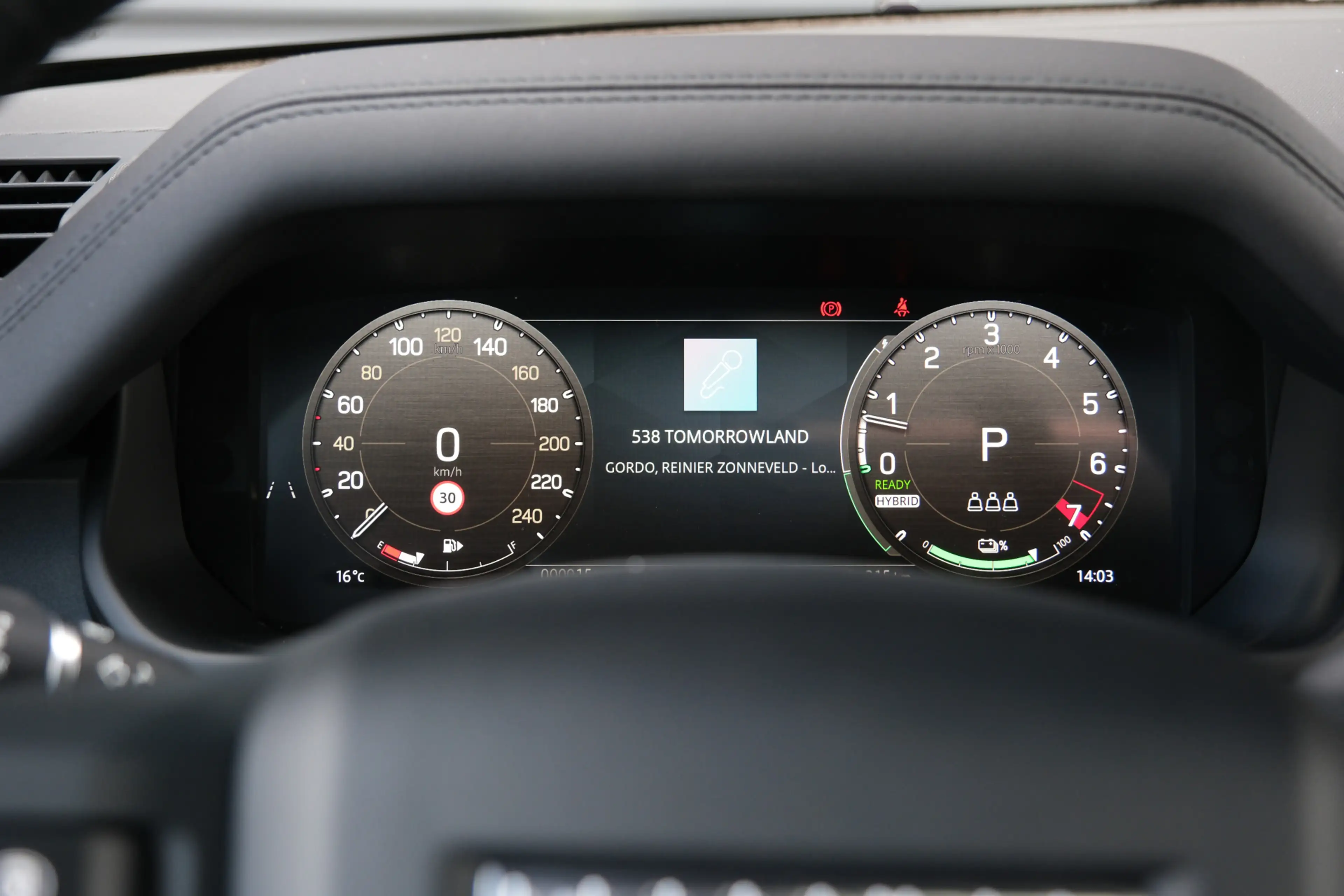 Land Rover Defender 110 P300e 110 X-Dynamic SE | HNP € 124.424,- | 6-Z — photo 41