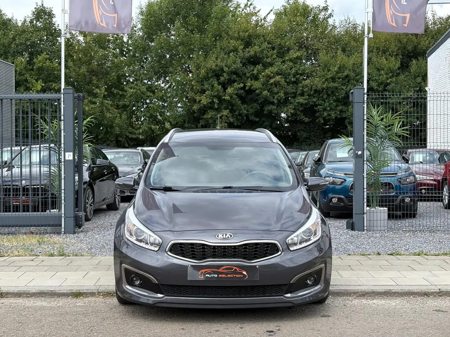 Kia Ceed SW / cee'd SW Cee'd SW 1.4i -NAVI-LED DE JOUR-EURO6B-CRUISE-PDC - 2