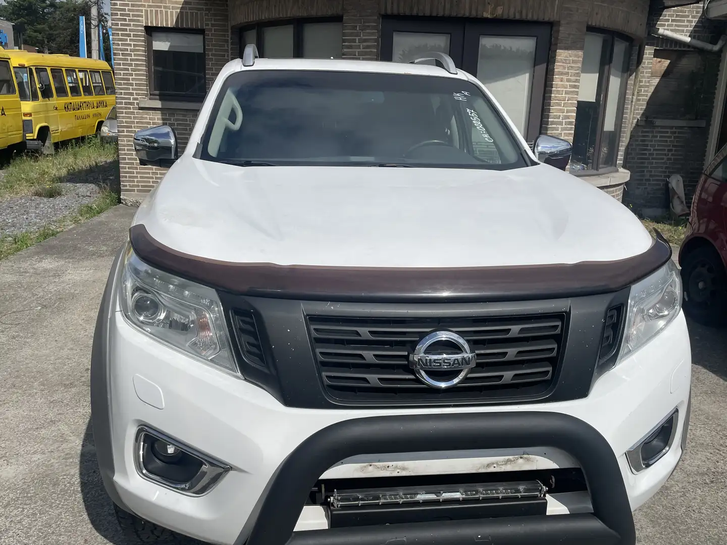 Nissan Navara Navara 2.5 dCi 4x4 Business+Diff+Prem. DPF - 2