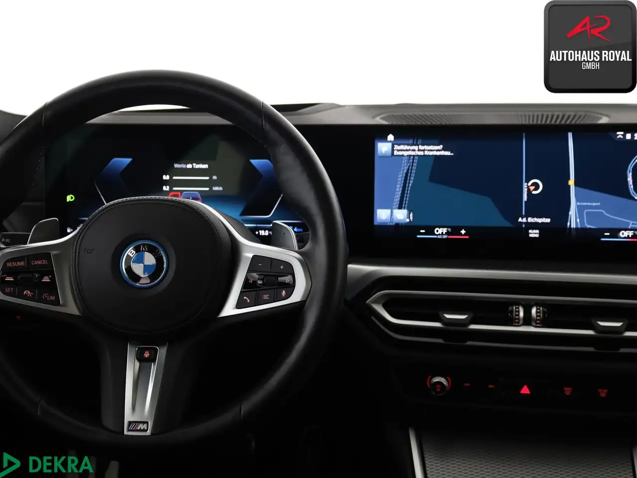 BMW 330 e T xDrive M SPORT PANO,HARMAN/K,HUD,KAMERA, миниатюра 17