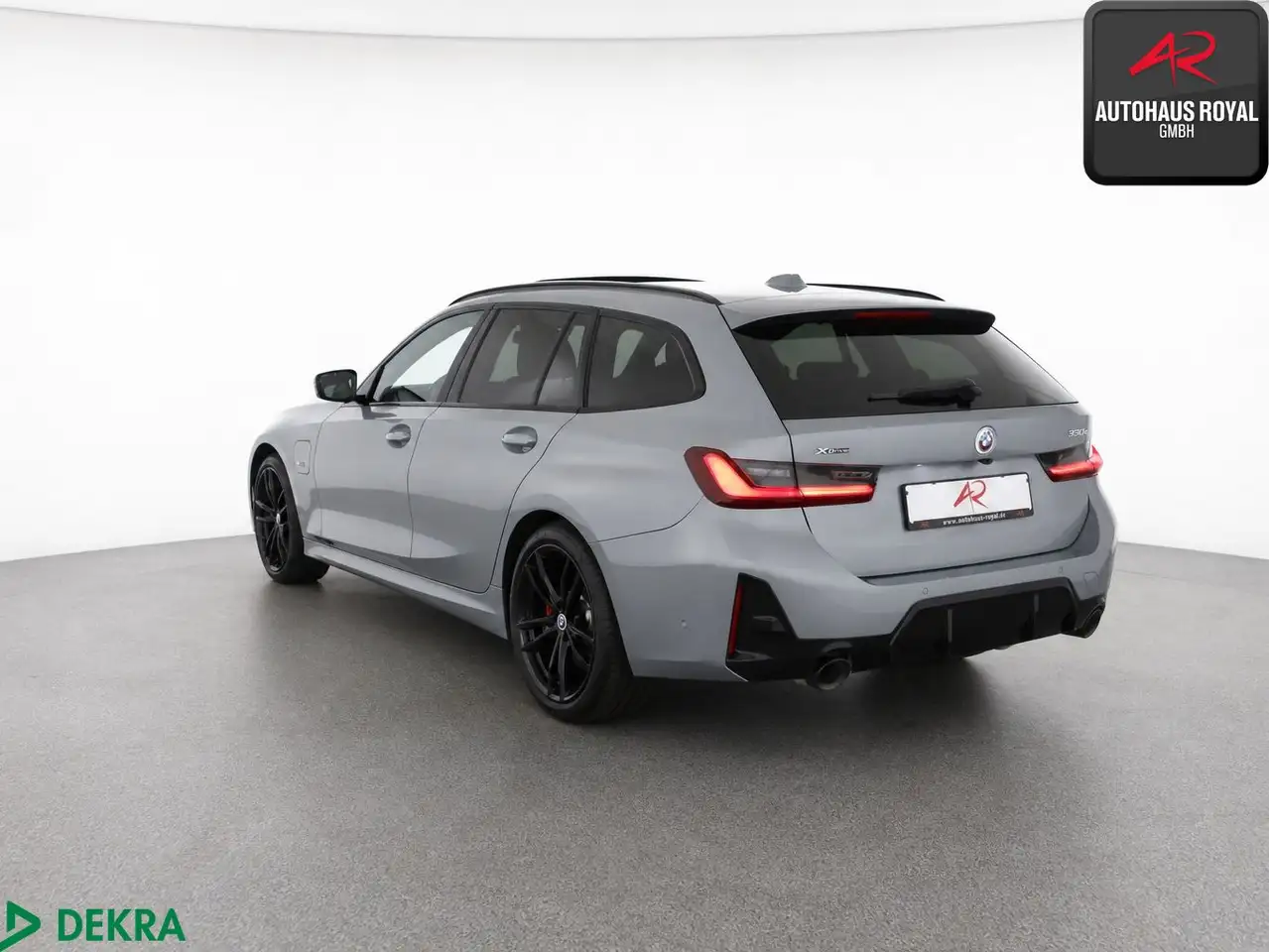 BMW 330 e T xDrive M SPORT PANO,HARMAN/K,HUD,KAMERA, миниатюра 3