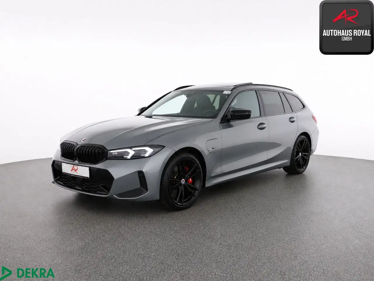 BMW 330 e T xDrive M SPORT PANO,HARMAN/K,HUD,KAMERA