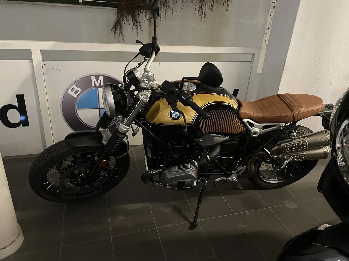 BMW R nineT scrambler option 719 - 2