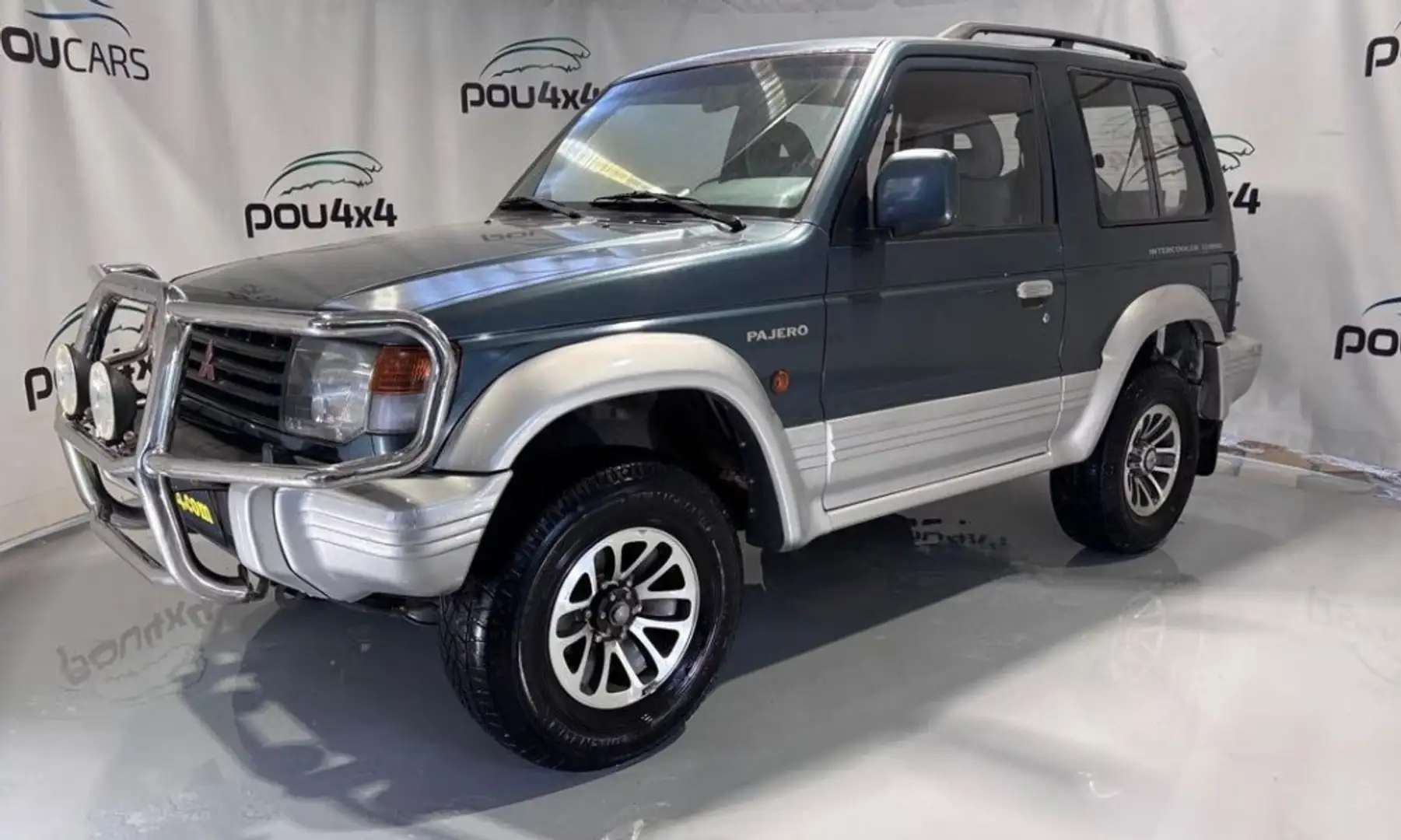 Mitsubishi Montero Corto 2.5 Tdi GLS Lujo Verde - 2
