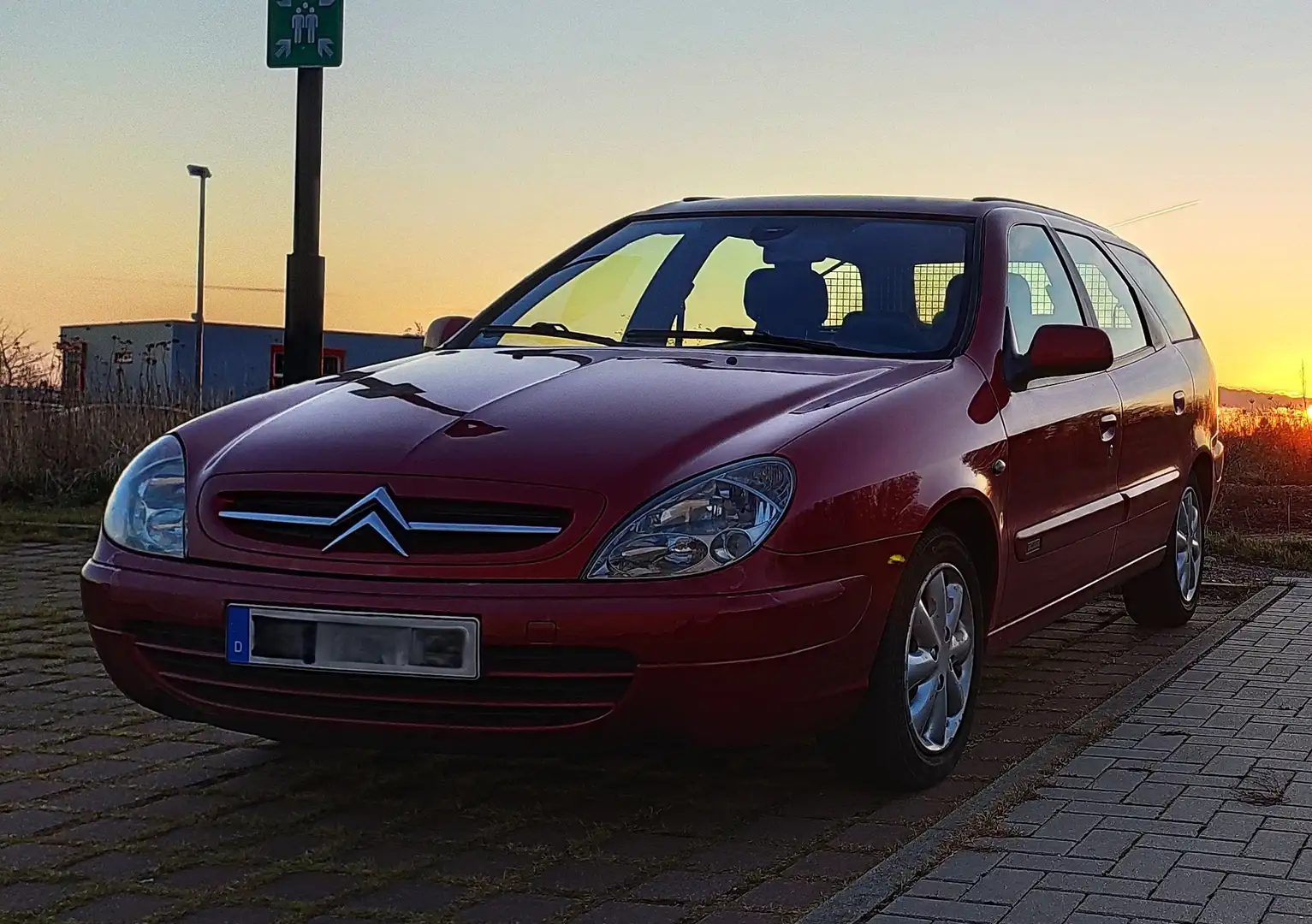 Citroen Xsara Xsara Kombi 2.0 16V Exclusive Rot - 2