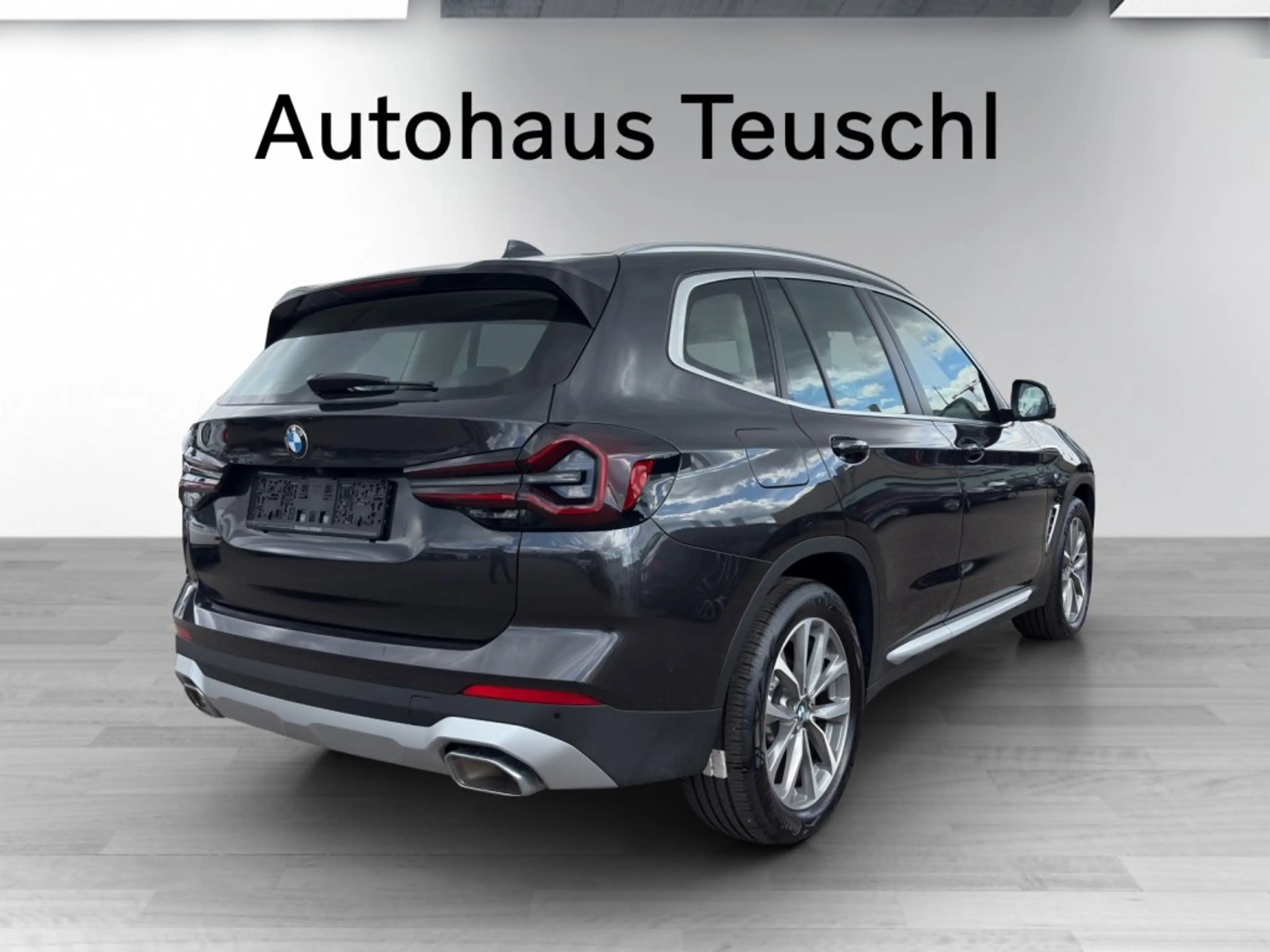 BMW X3 xDrive20i G01 B48 ZA — photo 4
