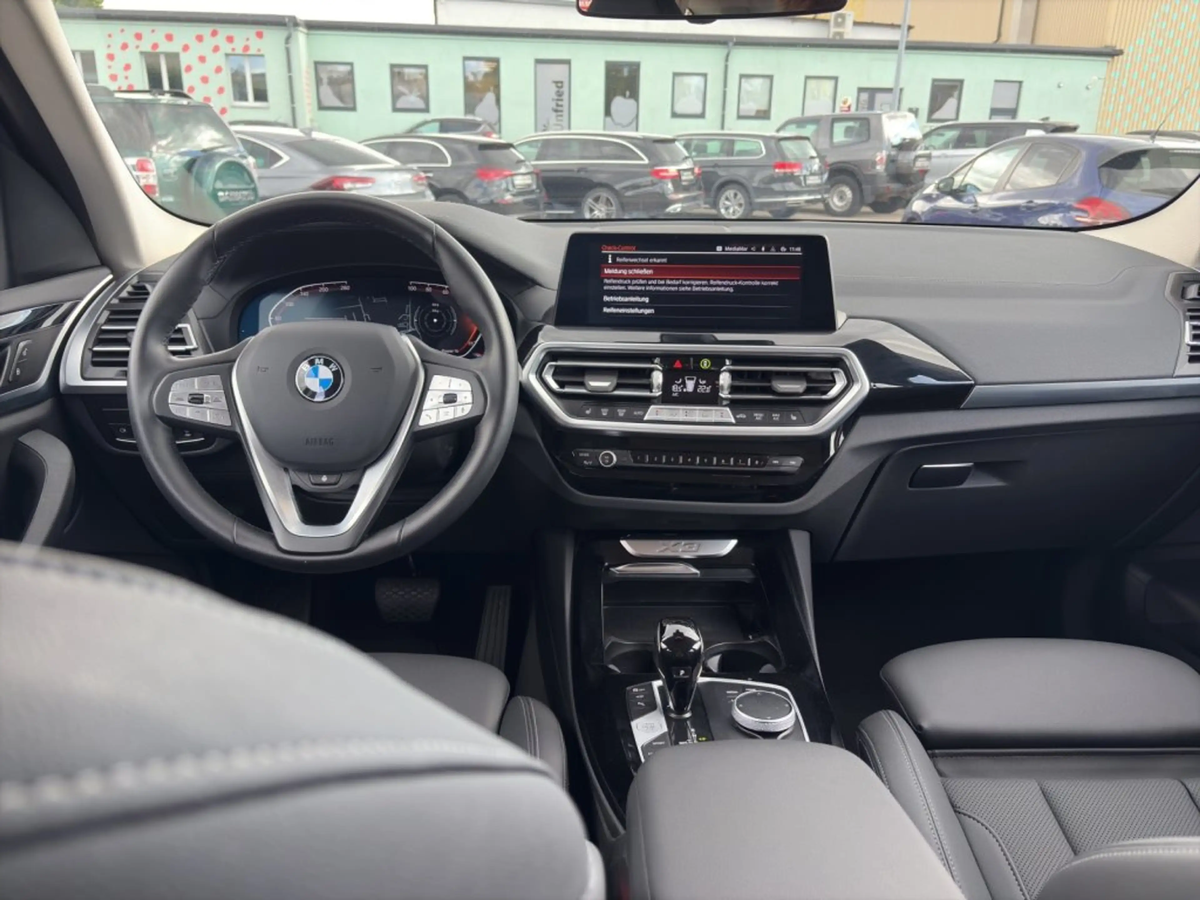 BMW X3 xDrive20i G01 B48 ZA — photo 10