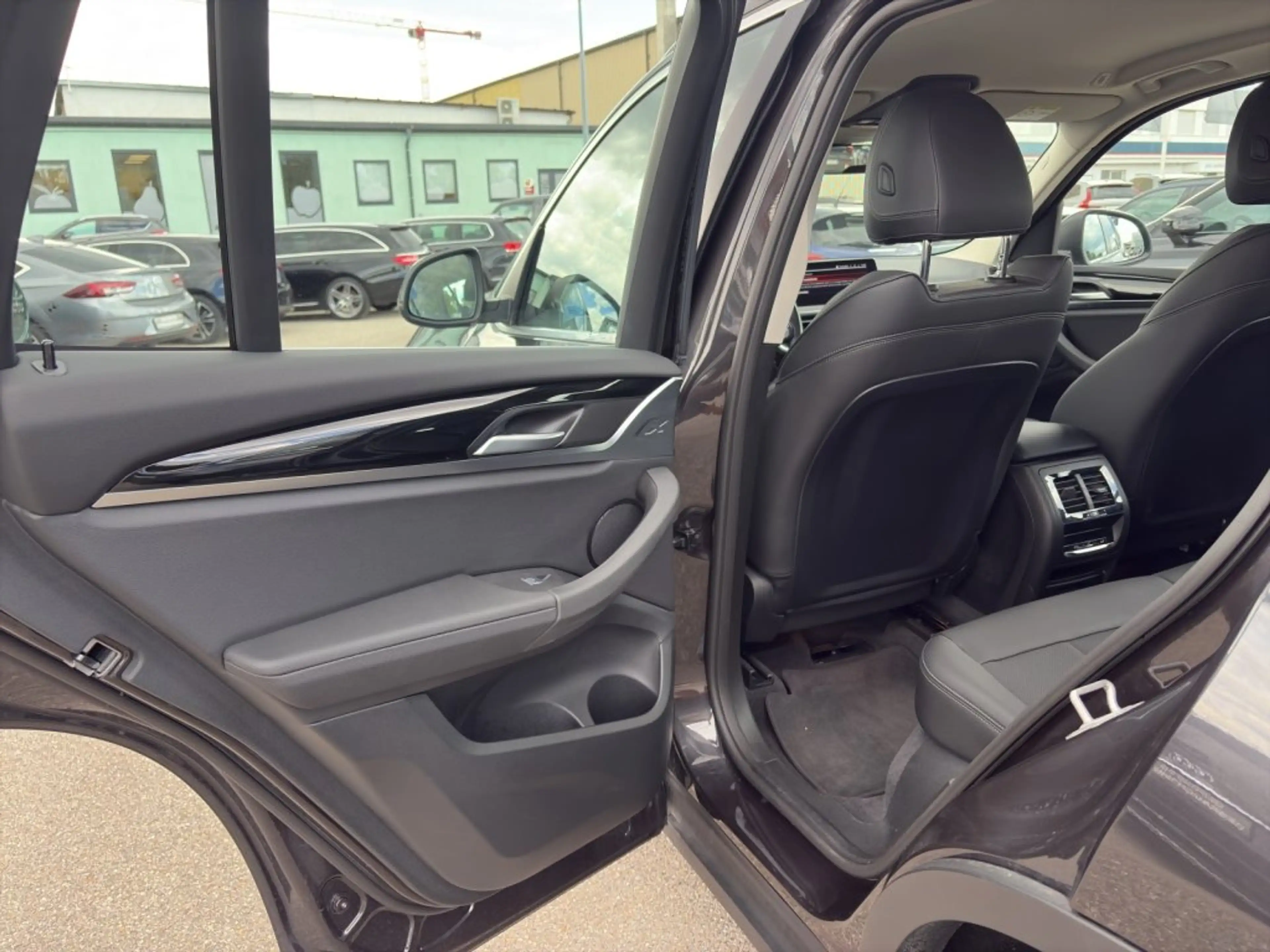BMW X3 xDrive20i G01 B48 ZA — photo 15