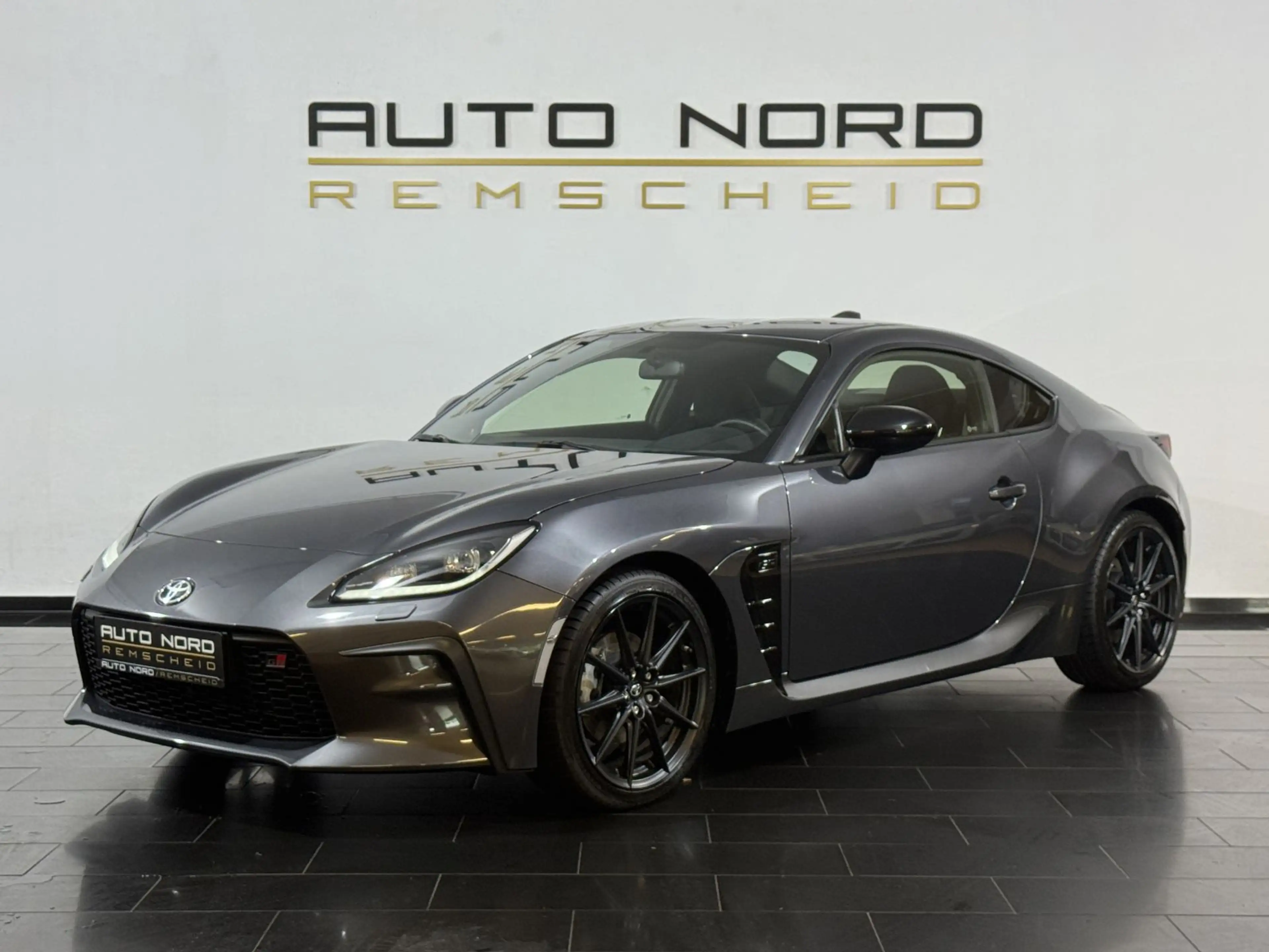 Toyota GR86 Premium *Virtual*Kamera*Tempomat*CarPlay* — photo 13