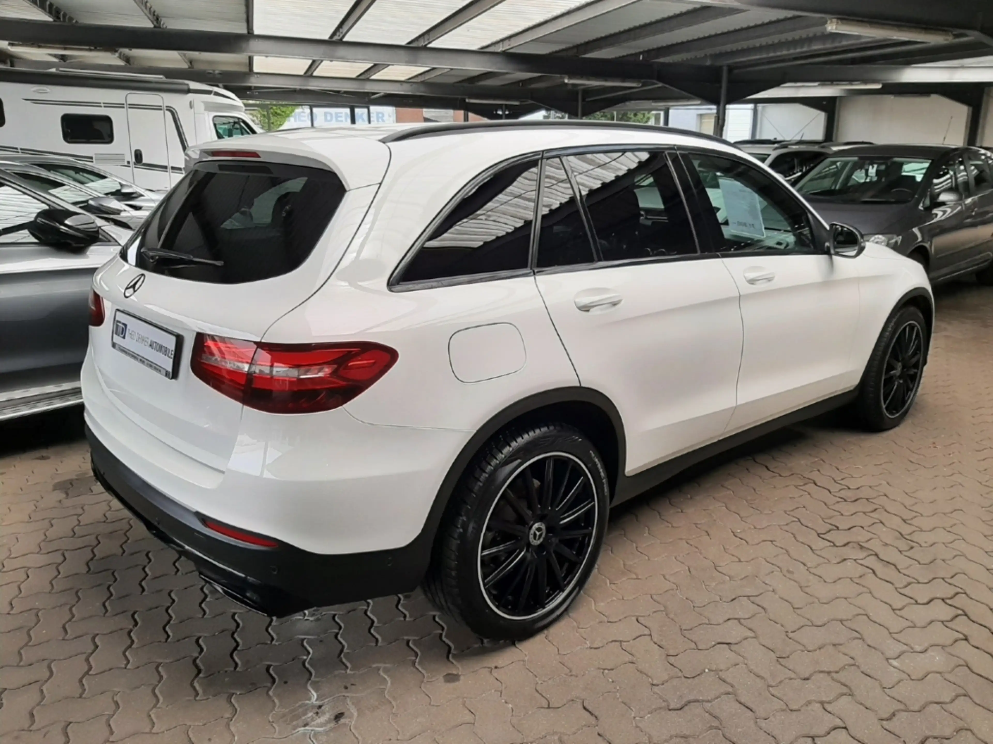 Mercedes-Benz GLC 350 d 4MATIC Night Distronic AHK 20 Zoll — photo 4