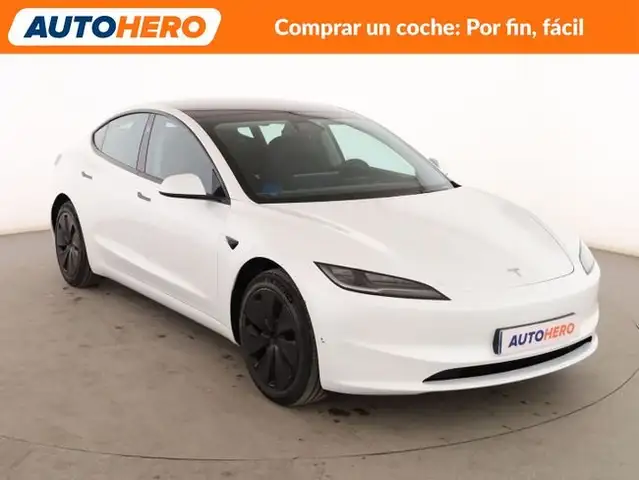 Tesla Model 3 view 8