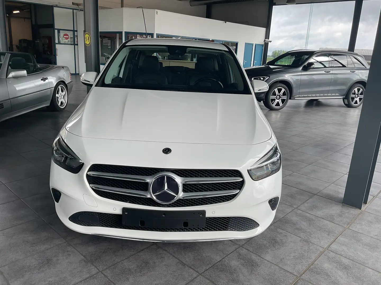 Mercedes-Benz B 180 Business Solution Blanc - 2