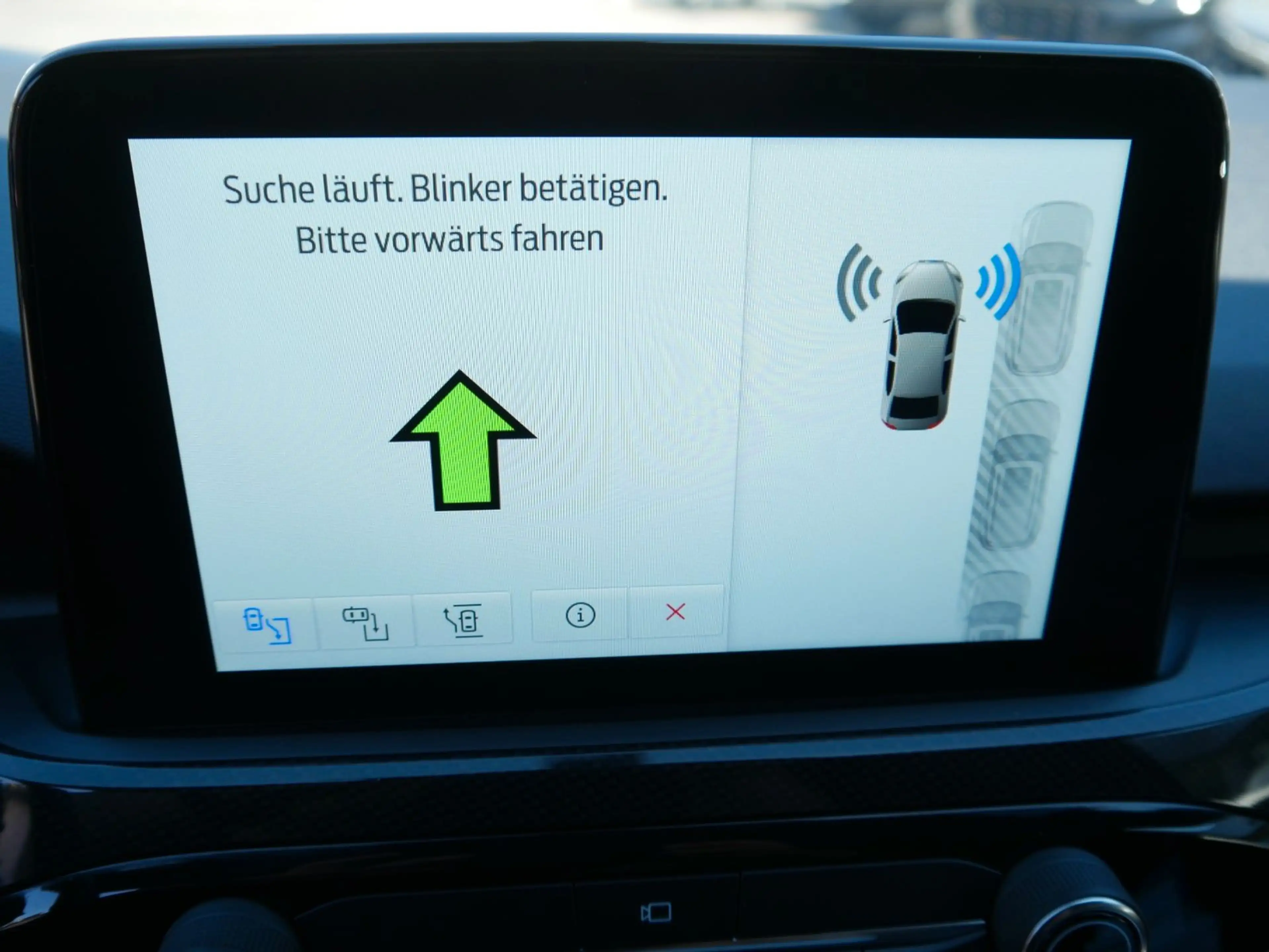 Ford Kuga ST-Line X PHEV 8-fach bereift + Winter +AHK — photo 11