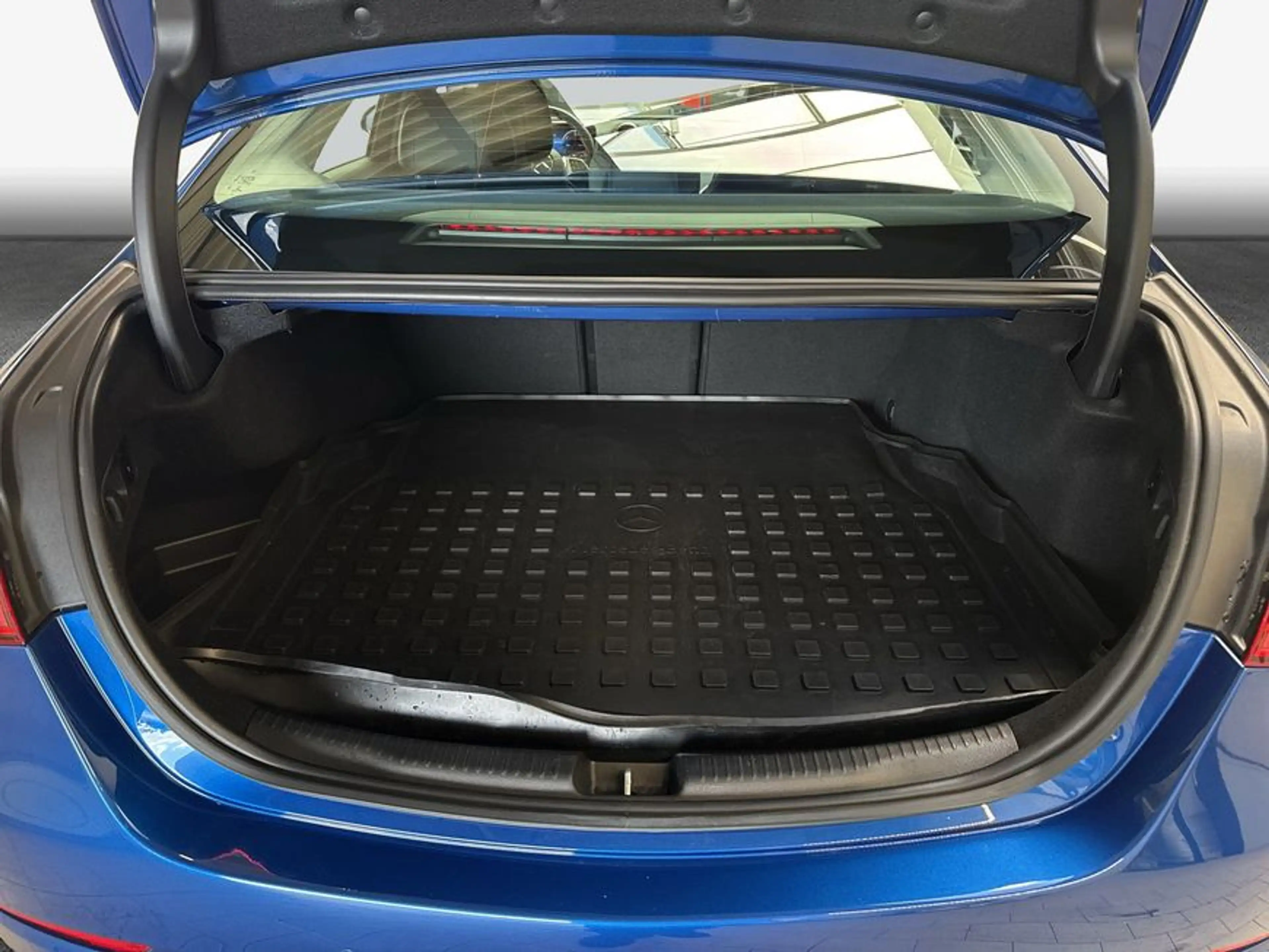 Mercedes-Benz C 300 C-Klasse — photo 8