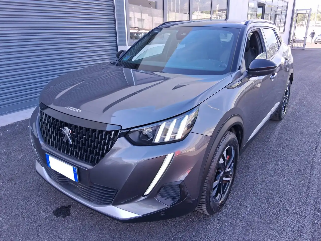 Peugeot 2008 2008 1.5 130 bluehdi GT s&s EAT8 automatica — photo 1 of 15