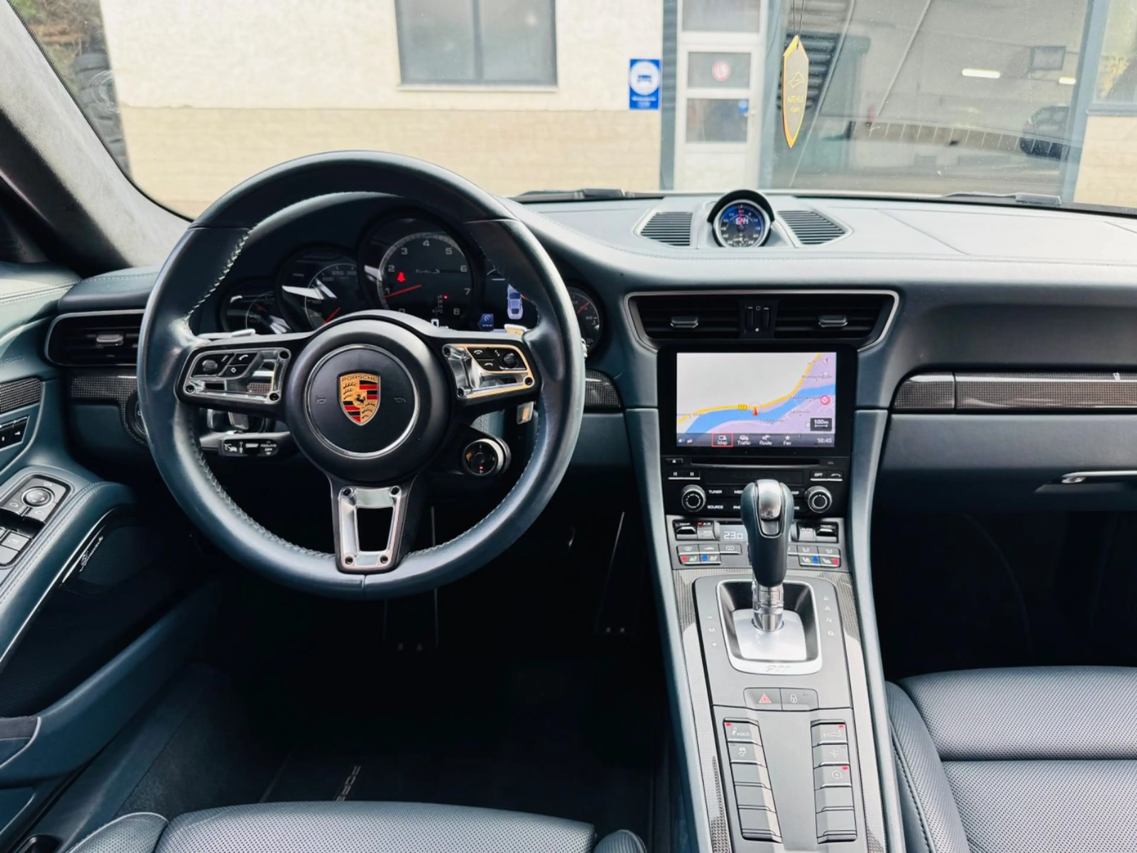 Porsche 991 911TurboS Coupe Lift Carbon Burmester Kamera ACC — photo 14