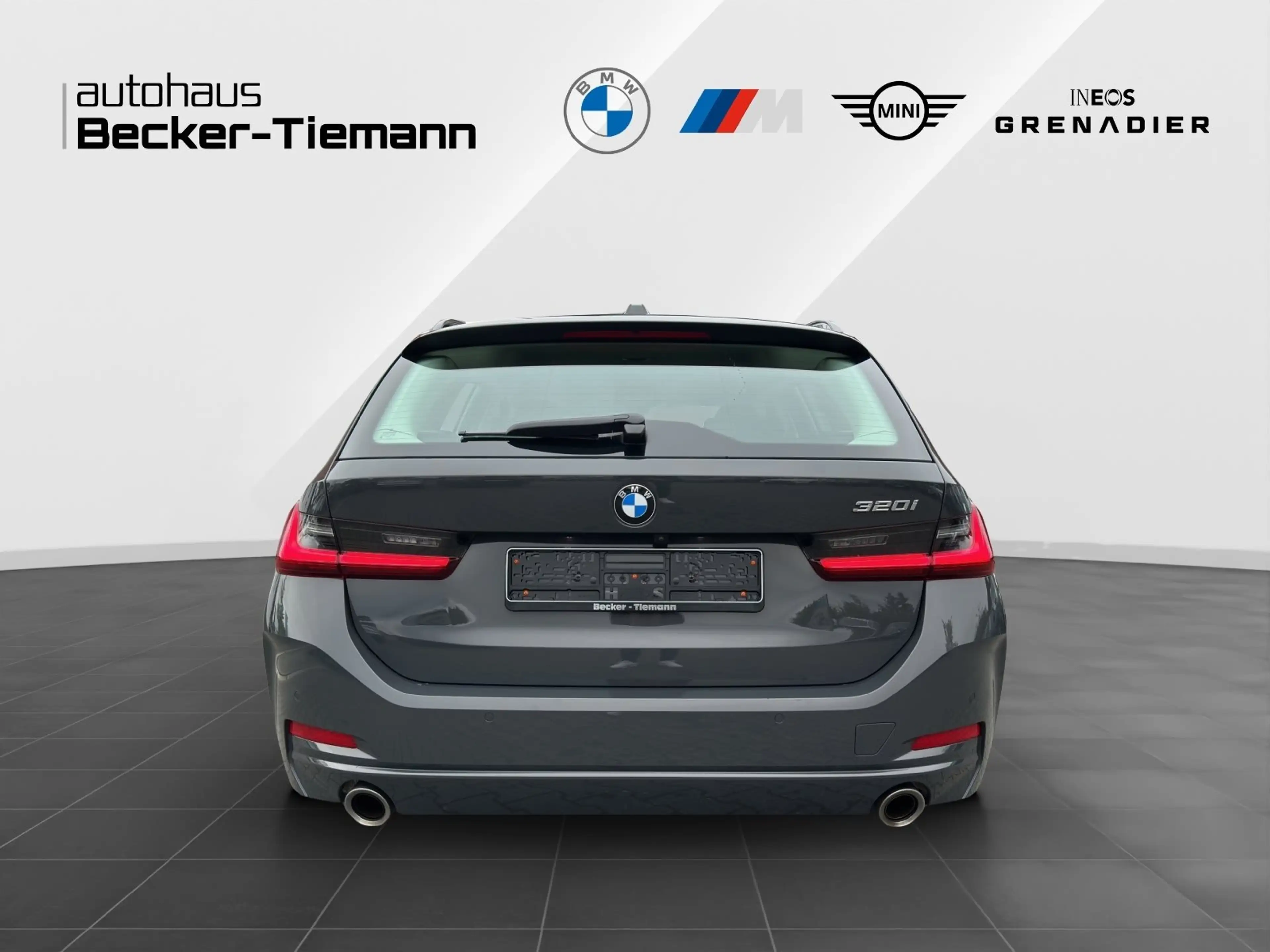 BMW 320 i Touring*NAVI*HUD *KAMERA*Elektr. Sitze*SHZ — photo 5