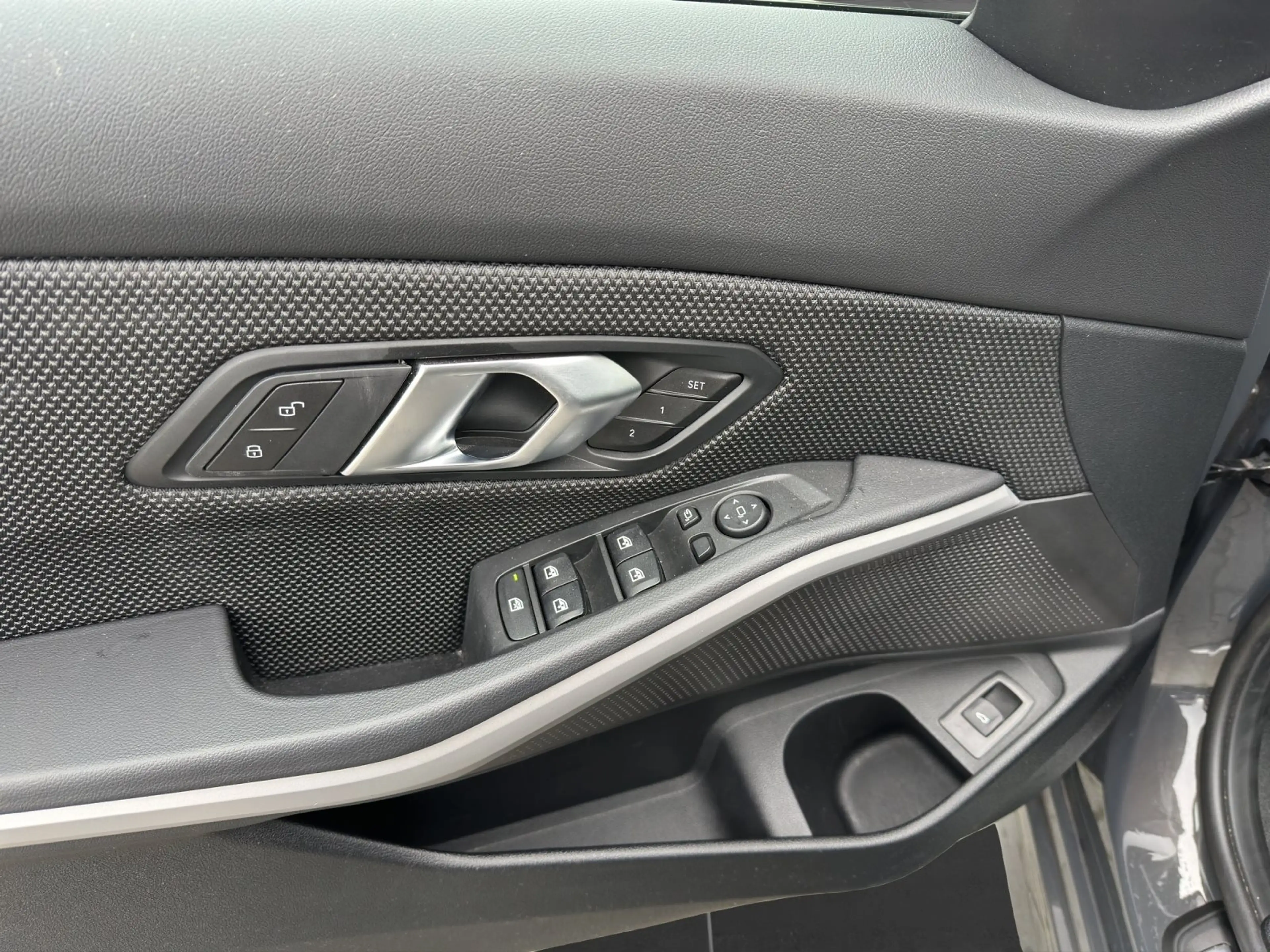 BMW 320 i Touring*NAVI*HUD *KAMERA*Elektr. Sitze*SHZ — photo 10