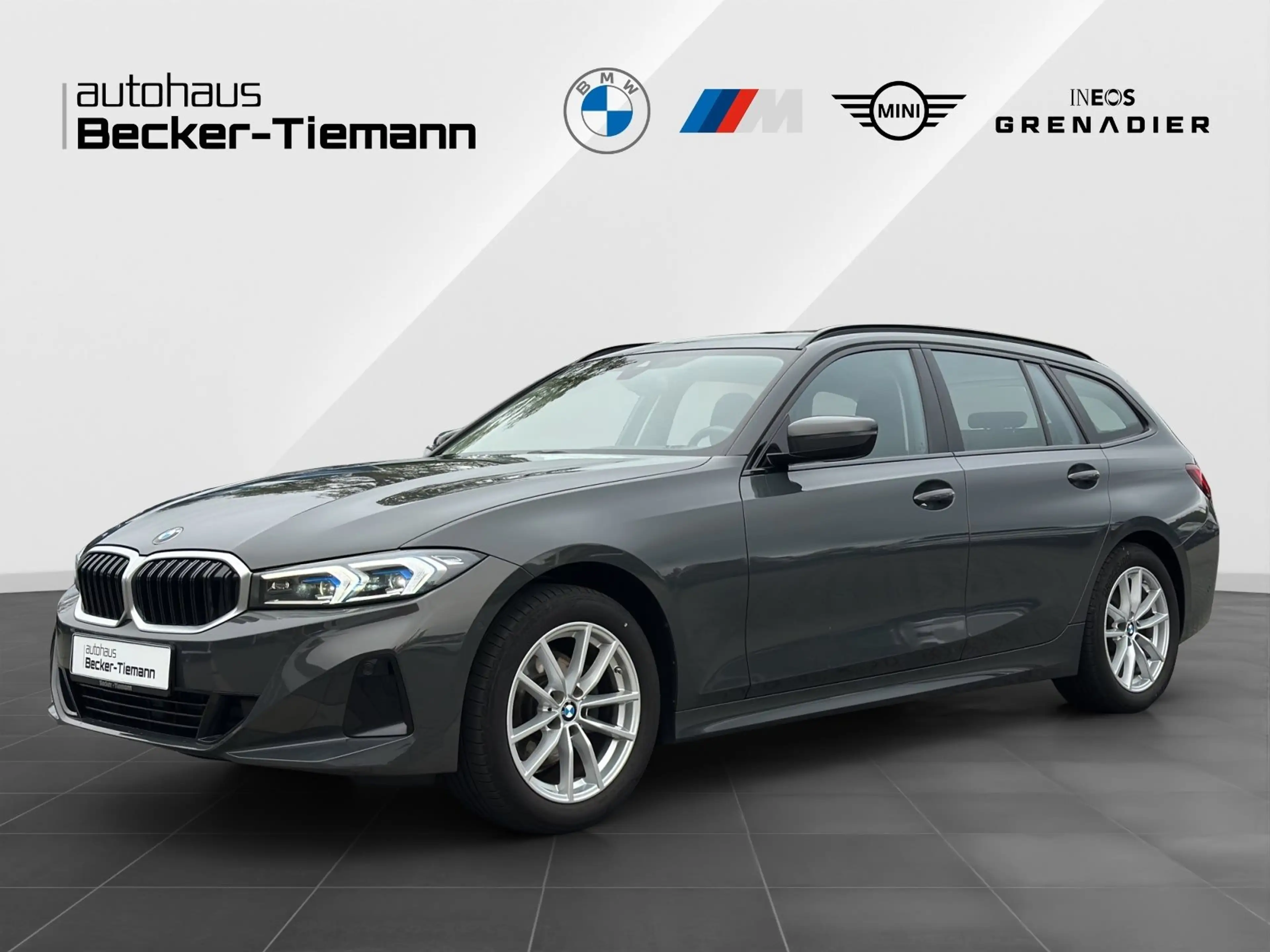 BMW 320 i Touring*NAVI*HUD *KAMERA*Elektr. Sitze*SHZ