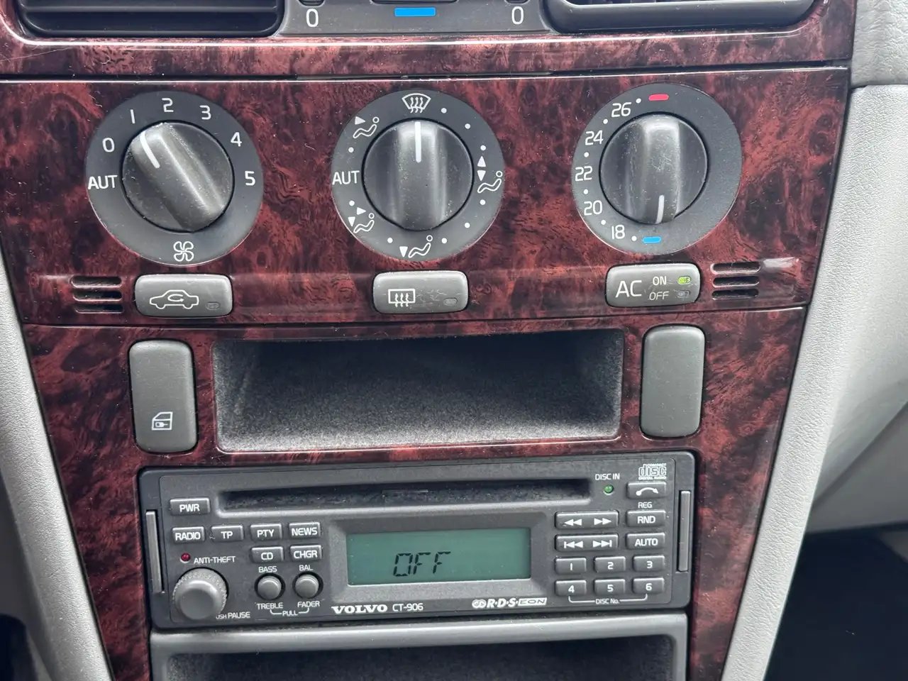 Volvo V40 1.8 Exclusive | Automaat | APK 26-09-2027 | stoelv, foto 12