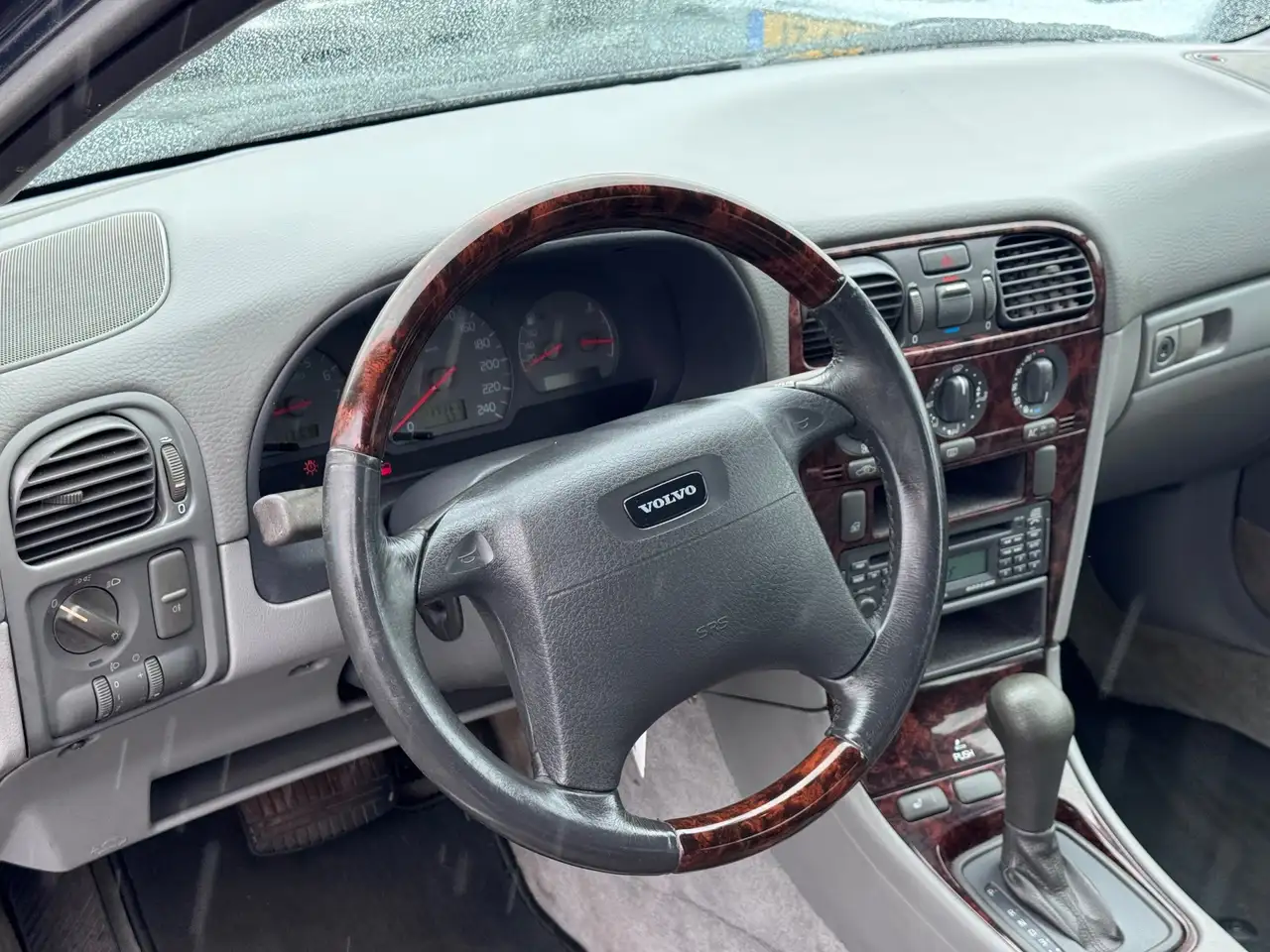 Volvo V40 1.8 Exclusive | Automaat | APK 26-09-2027 | stoelv, foto 2