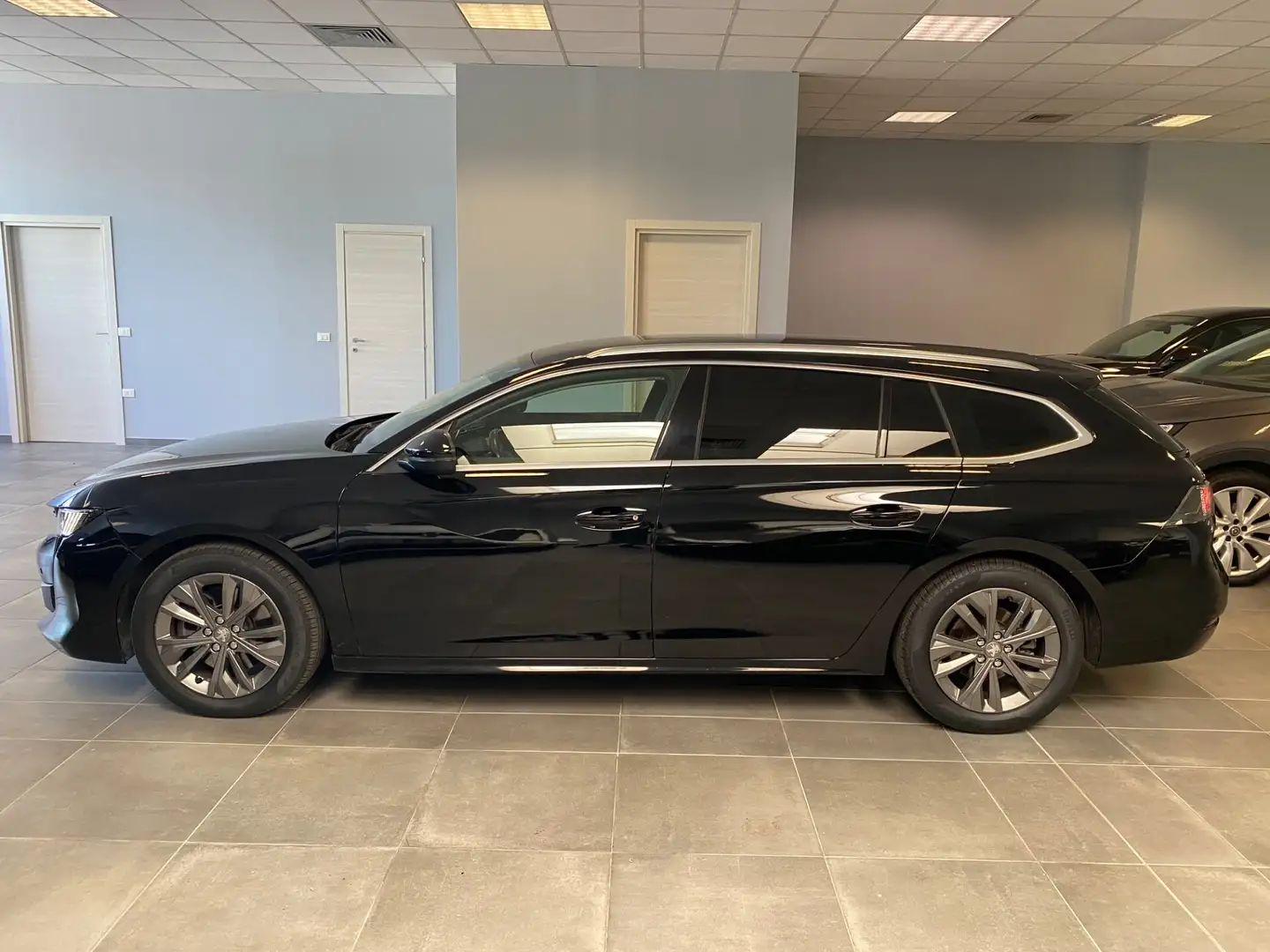Peugeot 508 BlueHDi 160 Stop&Start EAT8 SW Allure Nero - 2