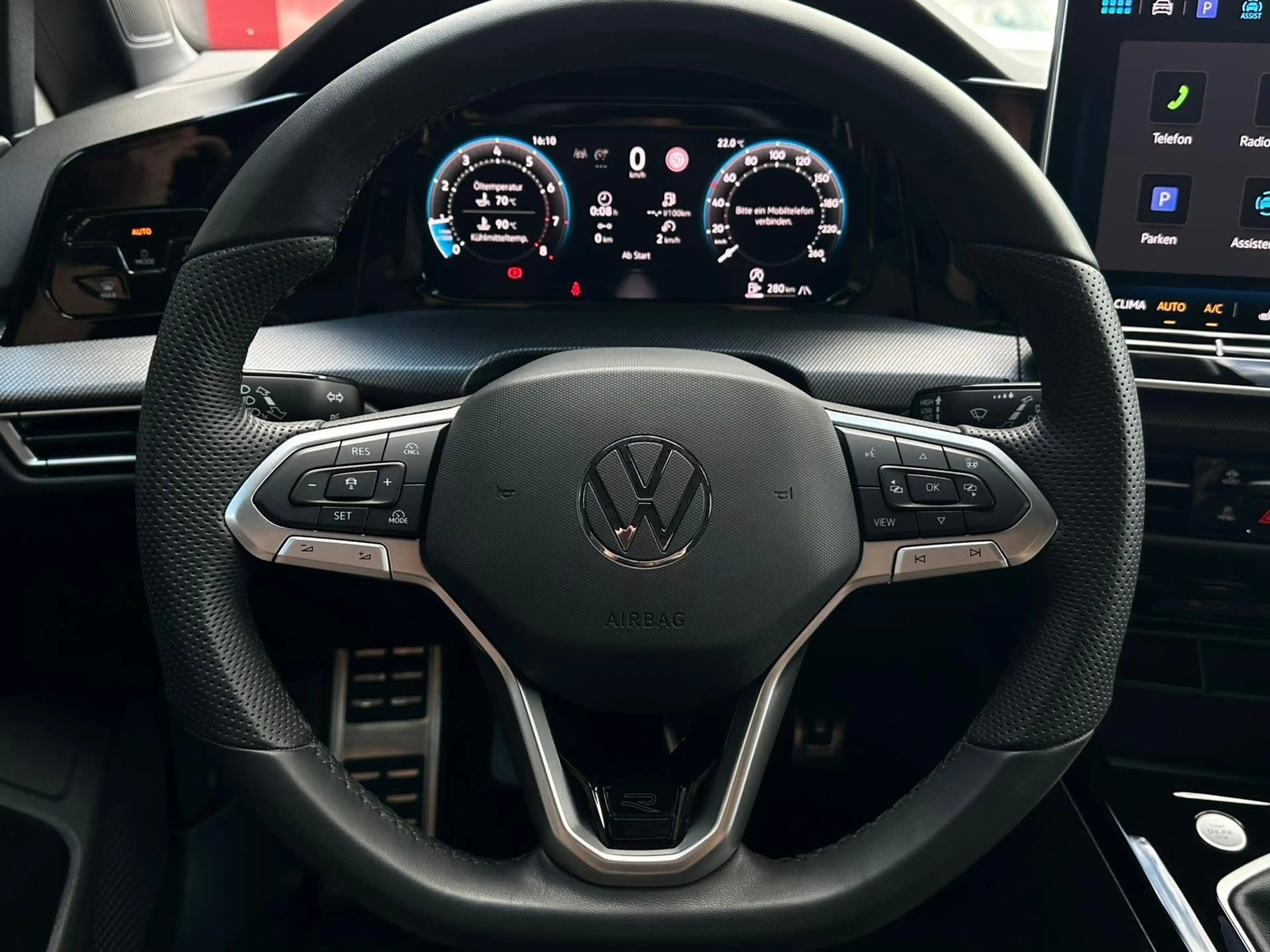 Volkswagen Golf 1.5TSI R LINE LED#SHZ#LH#ACC#VIRTUAL#KEYLES — photo 15