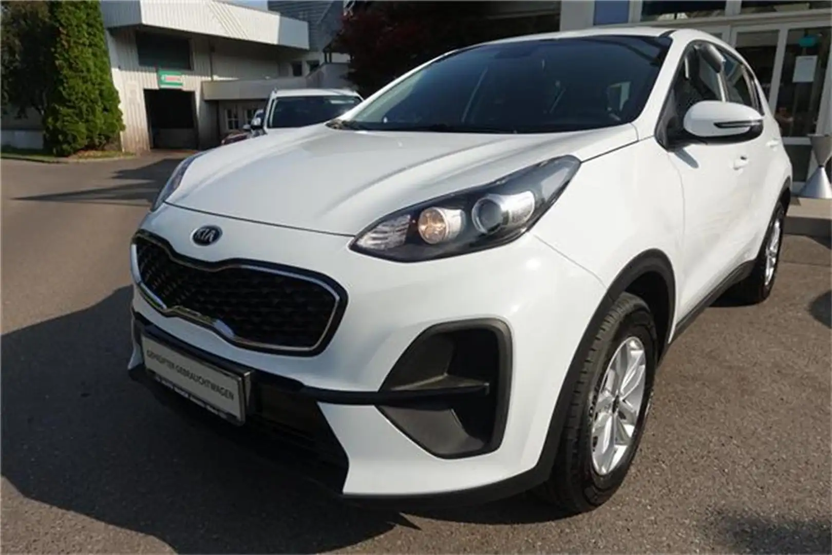 Kia Sportage 1,6 GDI GPF Titan Blanc - 1