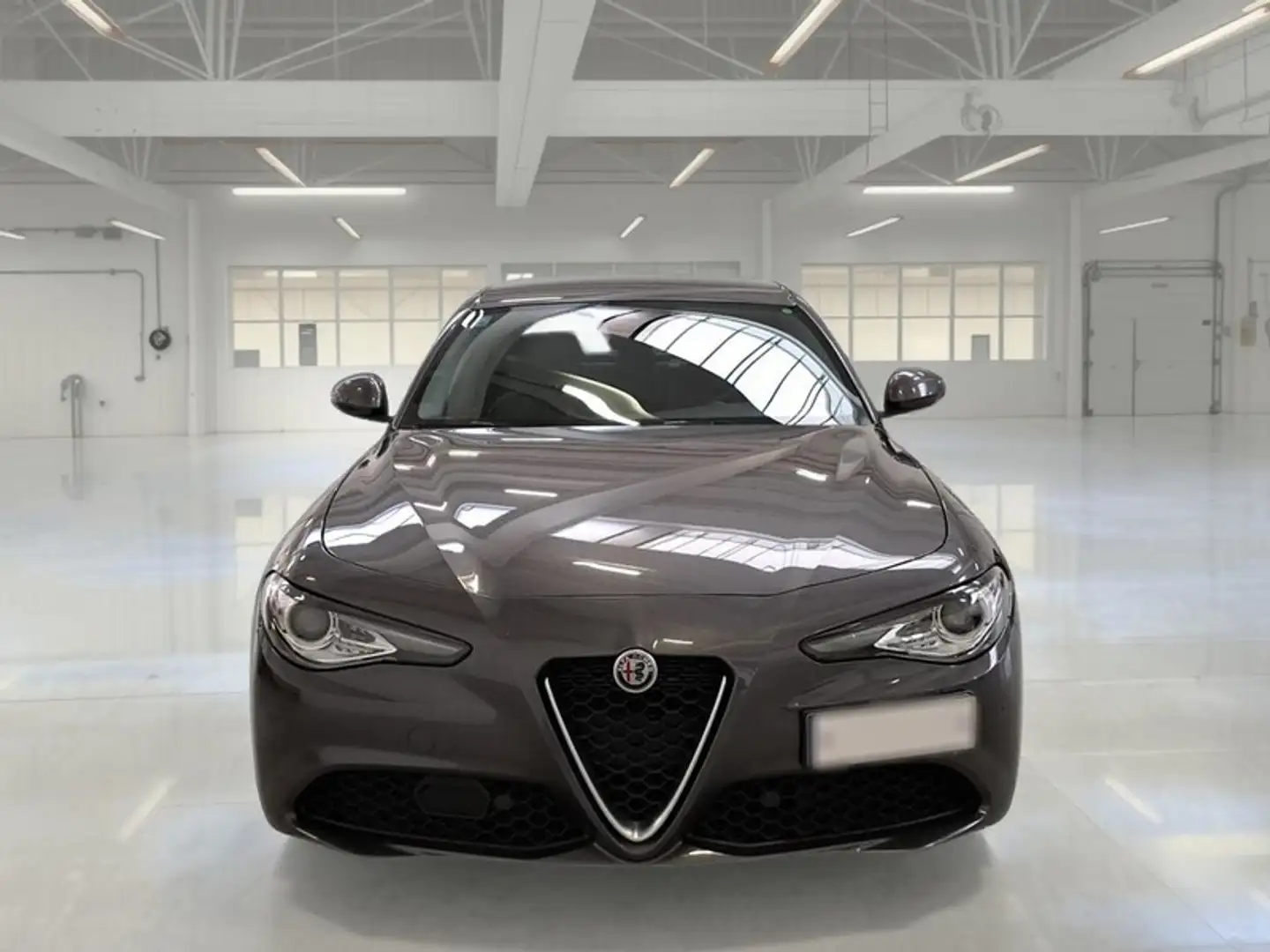 Alfa Romeo Giulia 2.0 Turbo Benzina 200CV Business AT8 4 PORTE BERLINA - 2