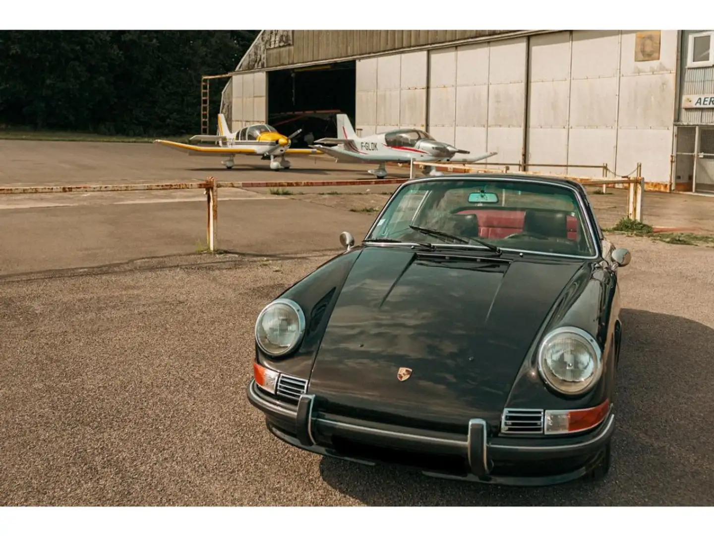 Porsche 911 2,2 T TARGA Zwart - 2