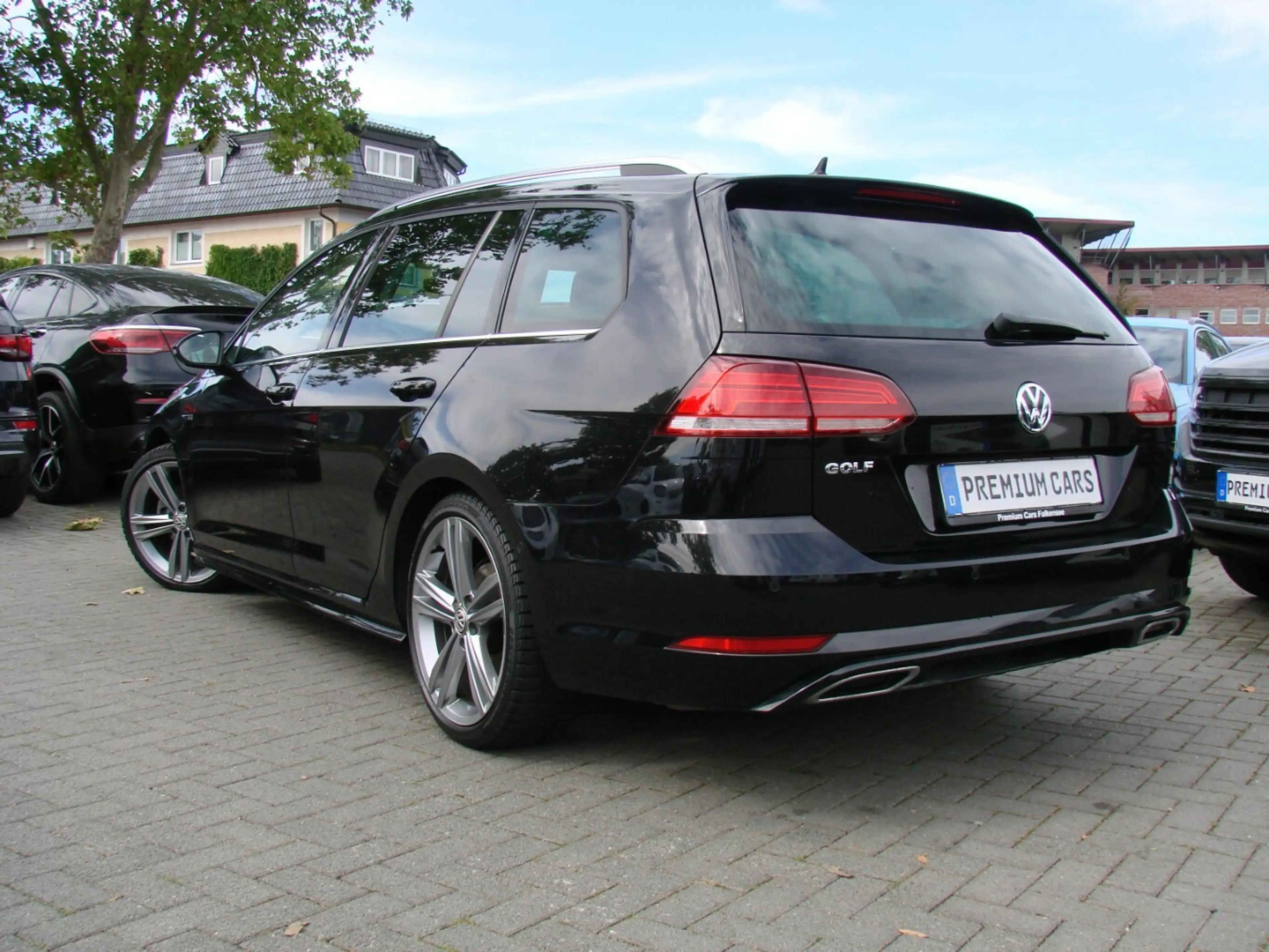 Volkswagen Golf Variant 1.5 TSi Highline R-Line ACC Pano LED AHK — photo 6