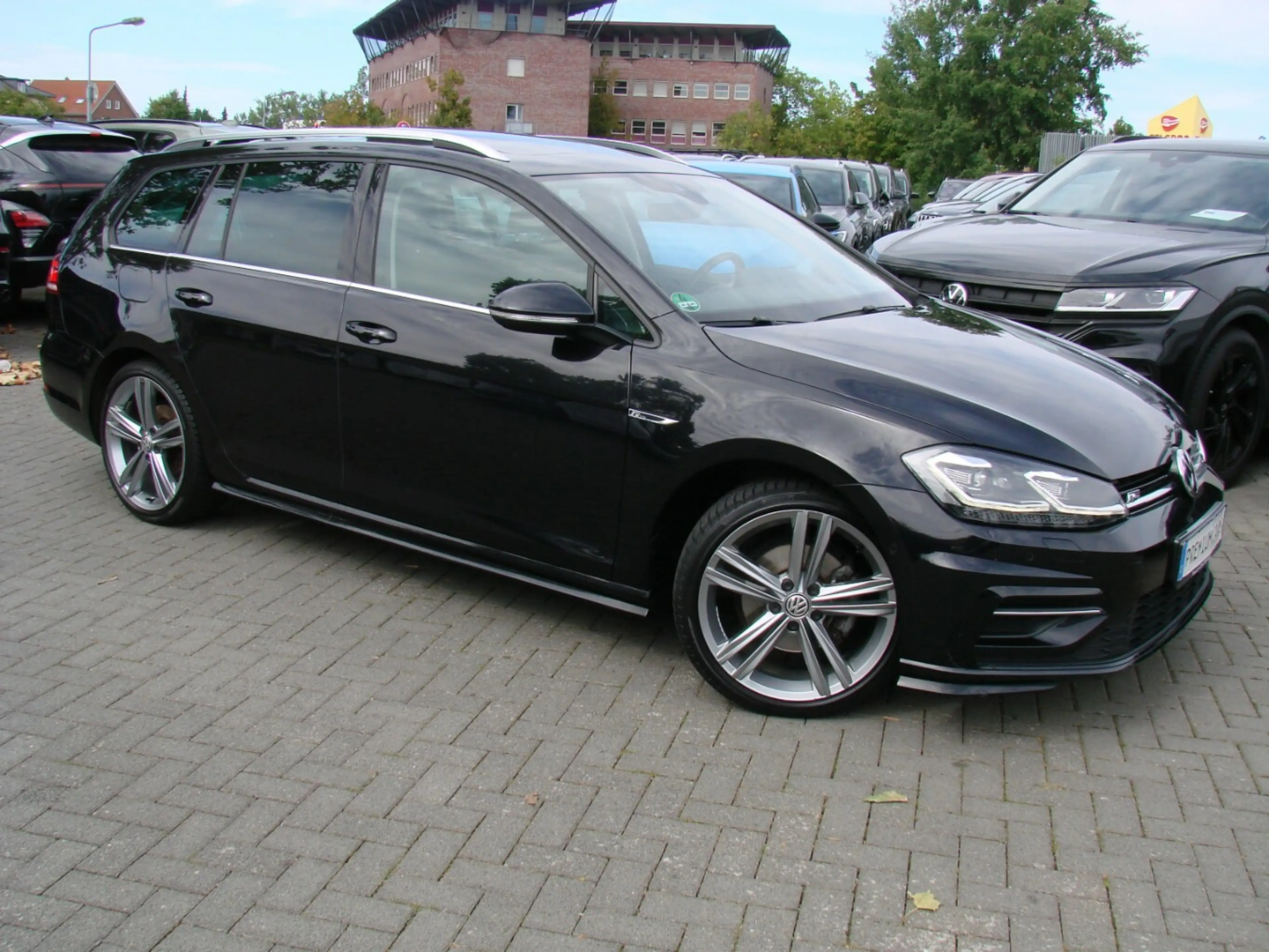 Volkswagen Golf Variant 1.5 TSi Highline R-Line ACC Pano LED AHK — photo 7
