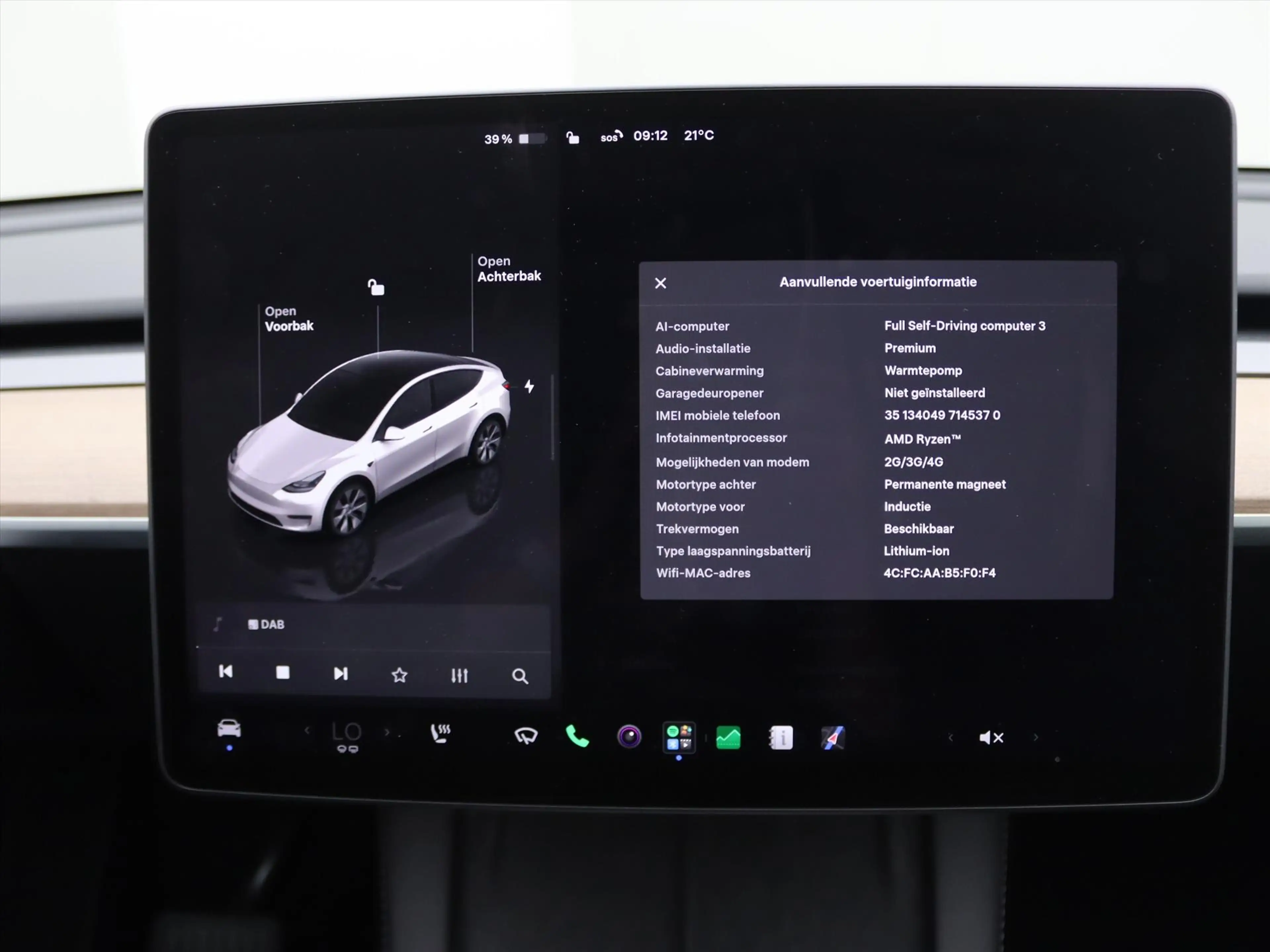 Tesla Model Y Long Range AWD 75kWh 351pk 95% SoH [ TREKHAAK+AMD — photo 34