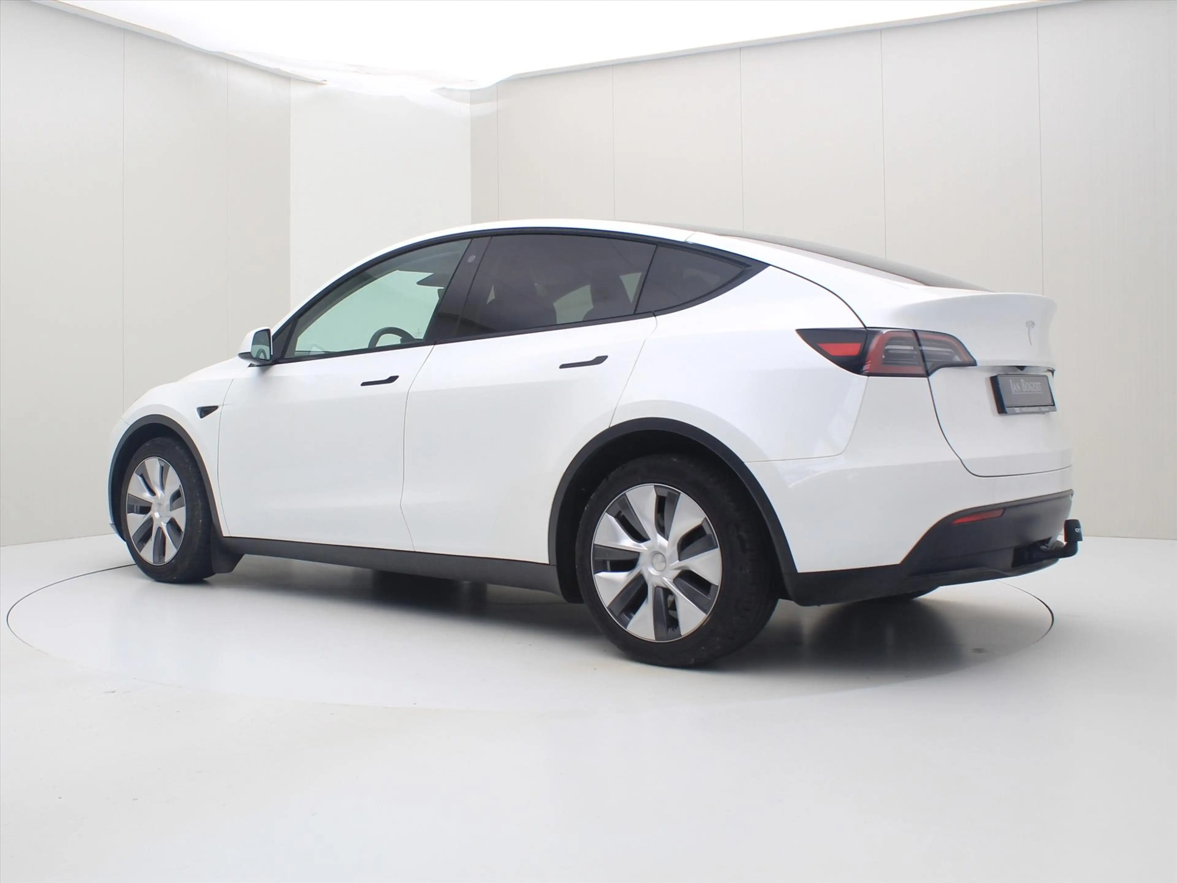 Tesla Model Y Long Range AWD 75kWh 351pk 95% SoH [ TREKHAAK+AMD — photo 3