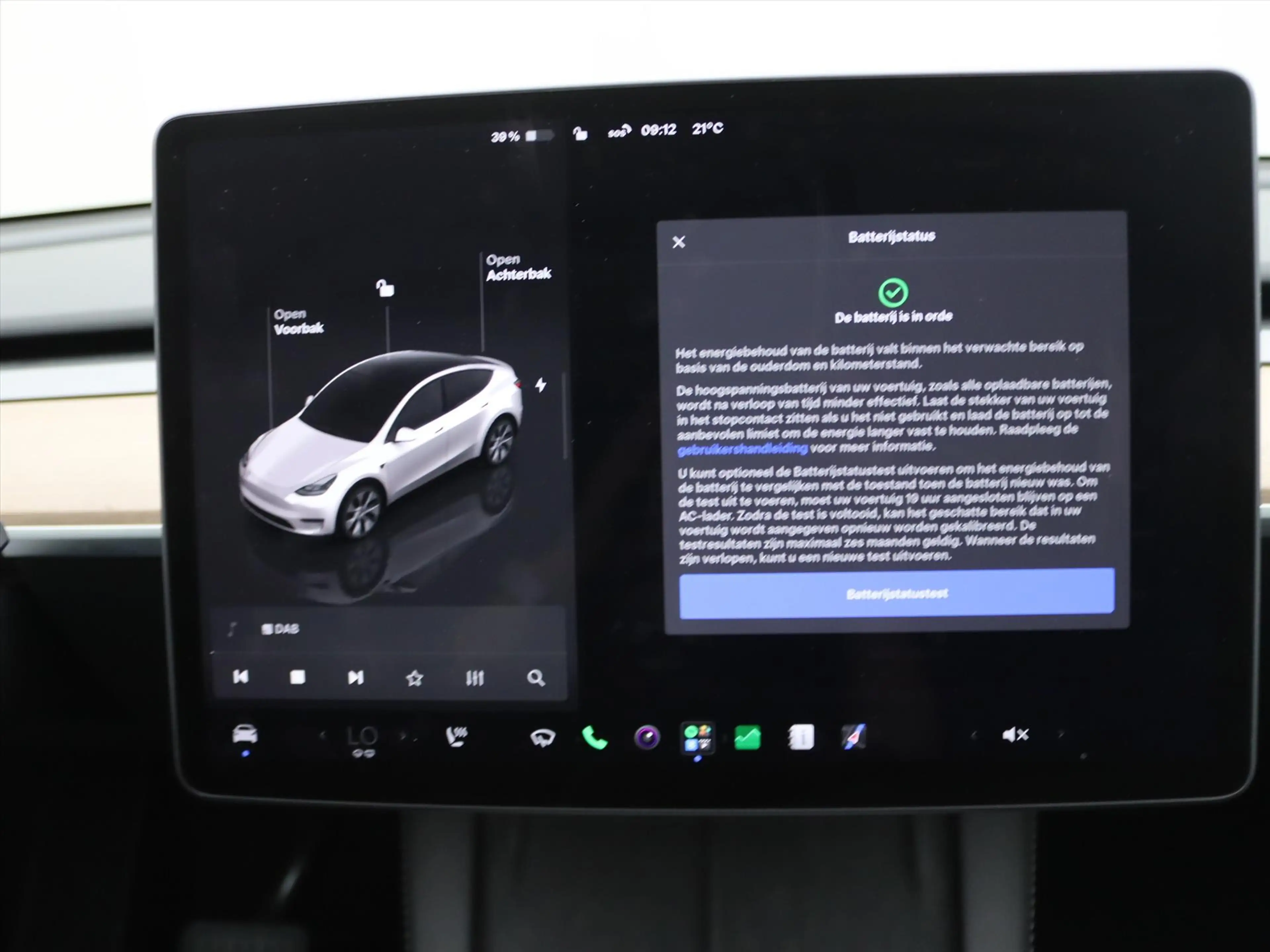Tesla Model Y Long Range AWD 75kWh 351pk 95% SoH [ TREKHAAK+AMD — photo 35