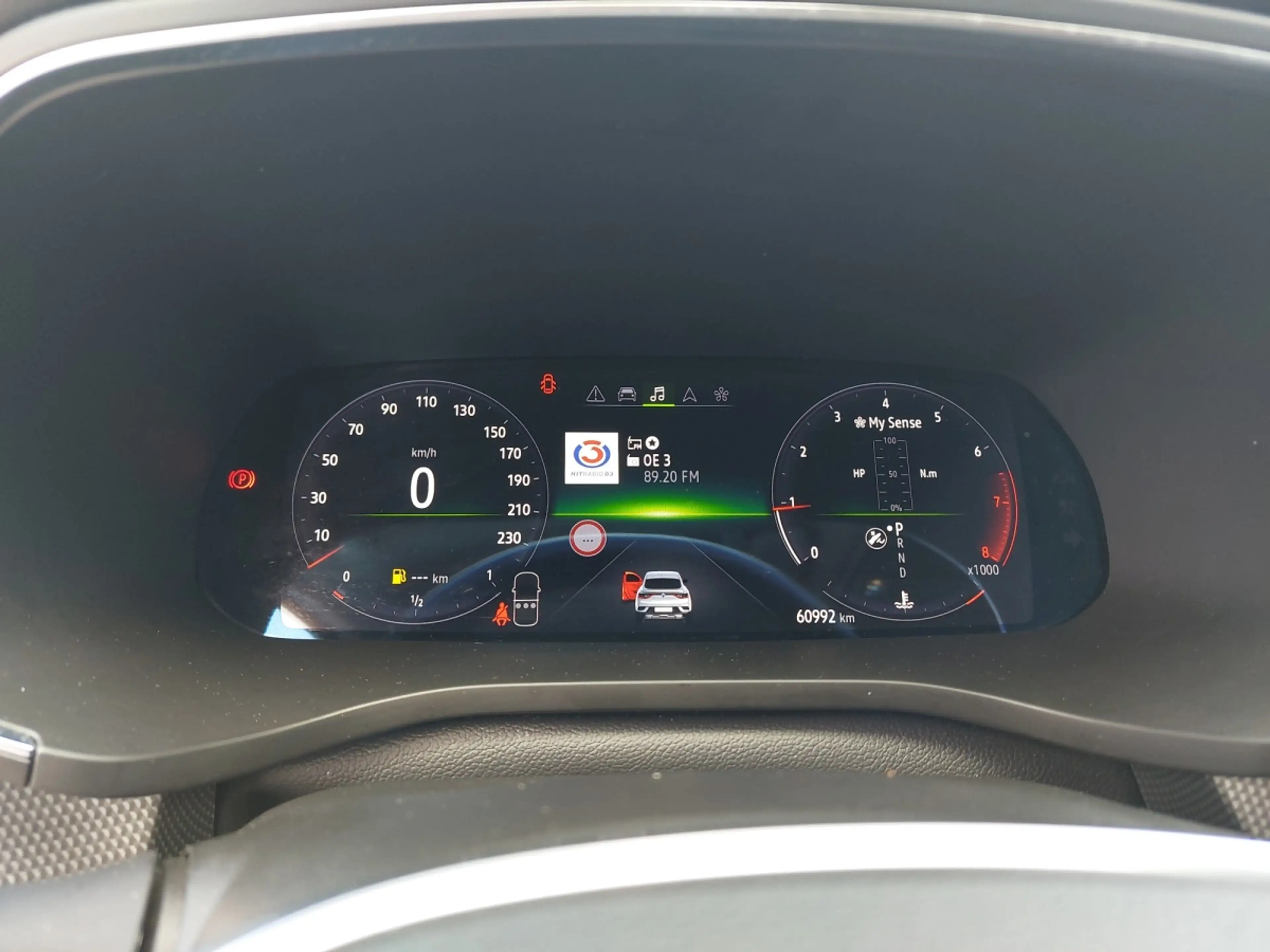 Renault Arkana Intens TCe 140 EDC — photo 14