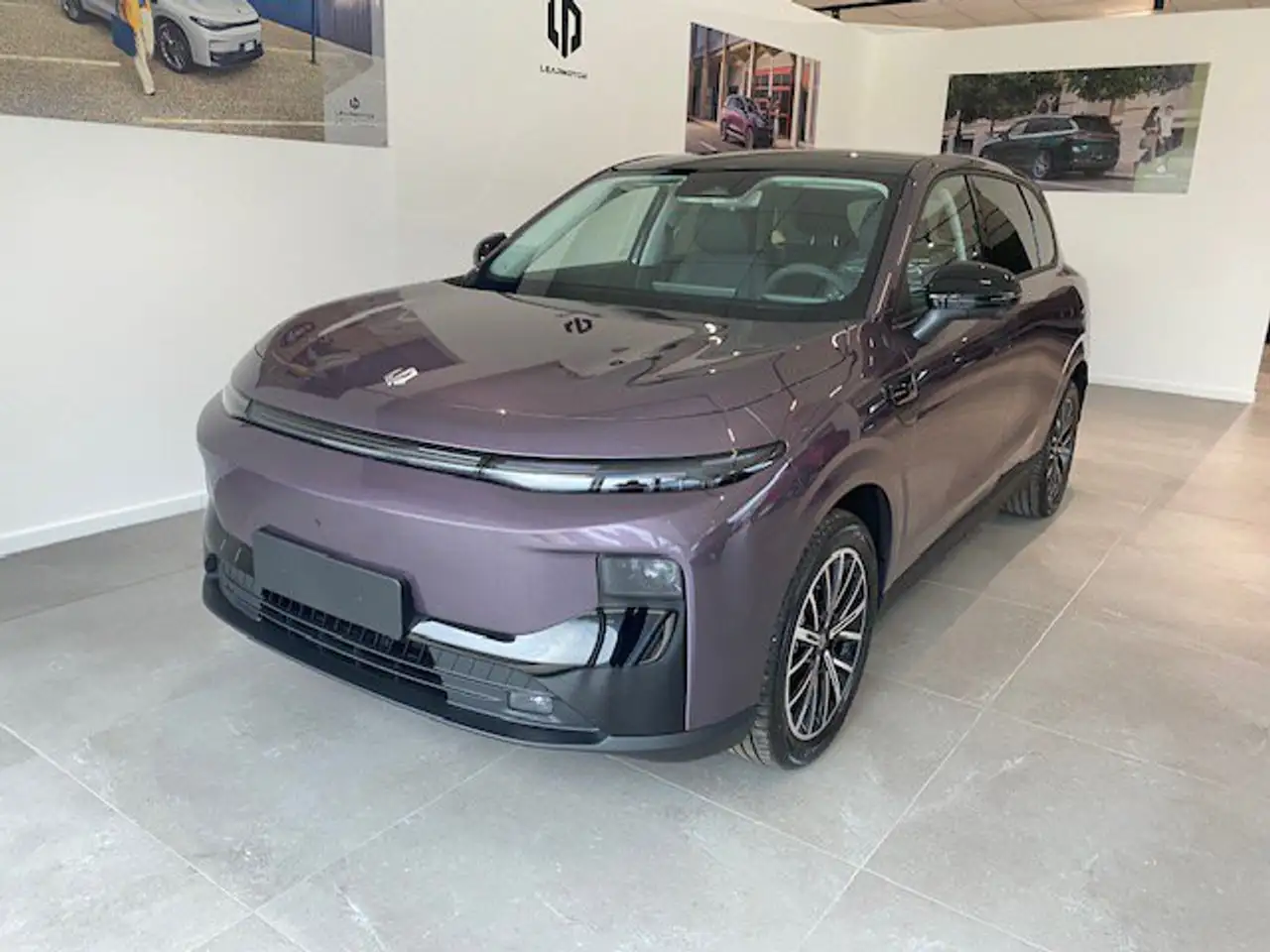 Leapmotor B10
