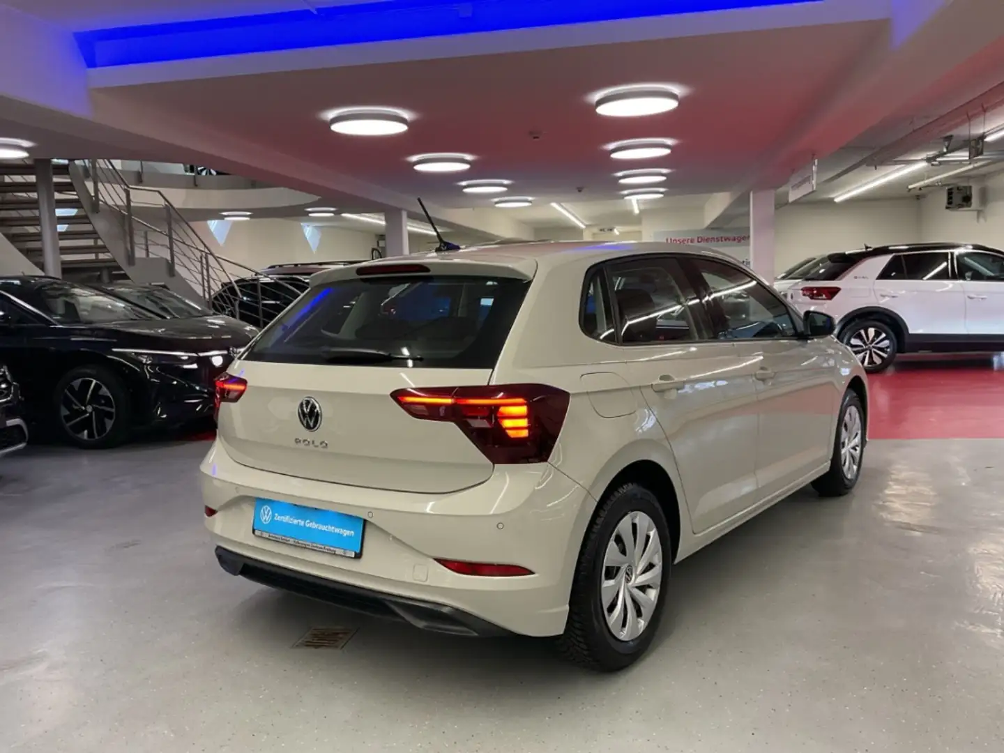 Volkswagen Polo Life 1.0 Klima LED DAB+ Bluetooth Lane Assist Grau - 2